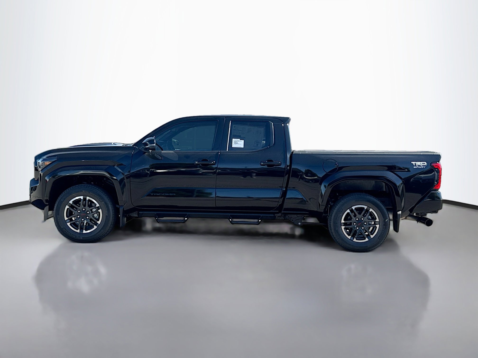 2025 Toyota Tacoma TRD Sport Double Cab photo 3