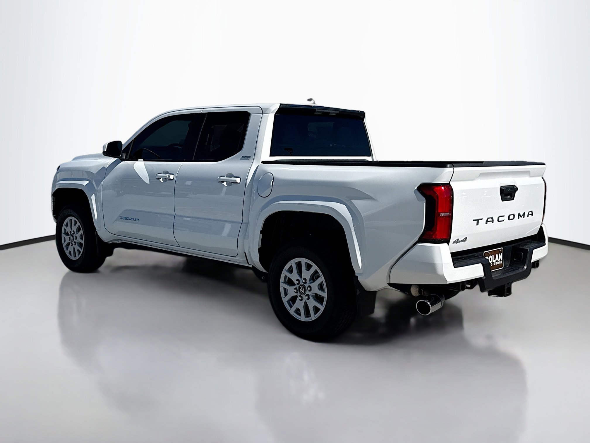 2024 Toyota Tacoma SR5 photo 4