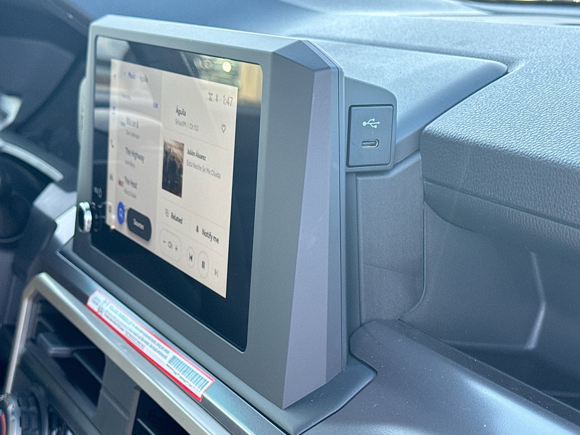 2025 Toyota Tacoma SR5 - Photo 35