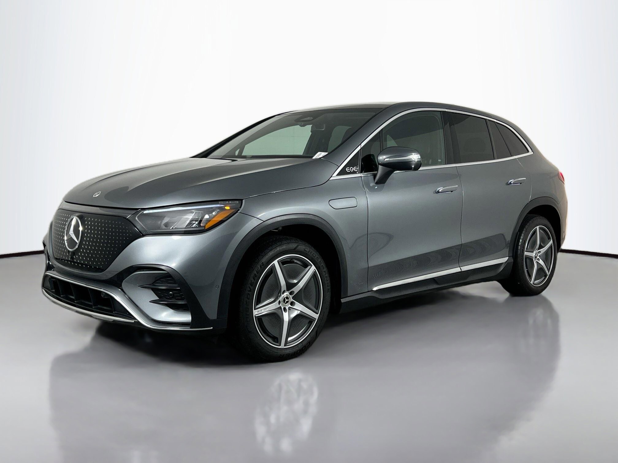 2025 Mercedes Benz EQE SUV 350 4MATIC photo 3