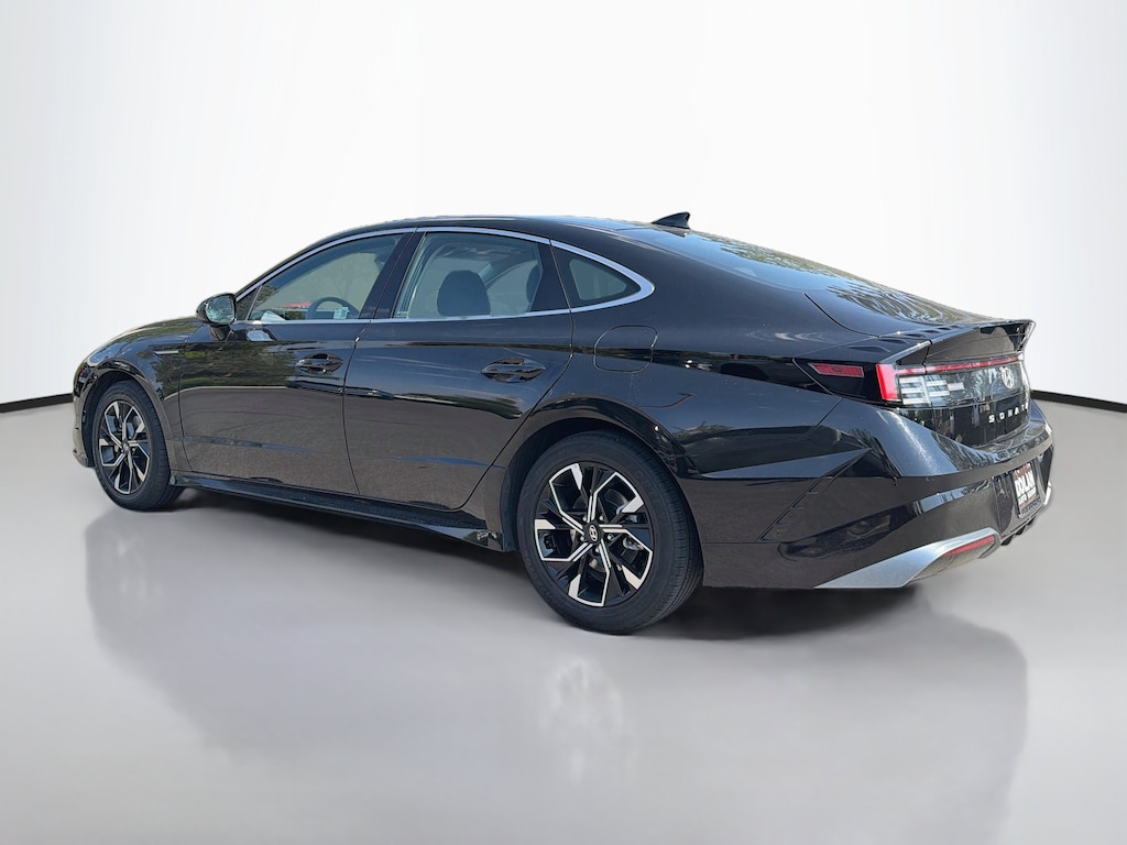 Used 2025 Hyundai Sonata SEL Sedan