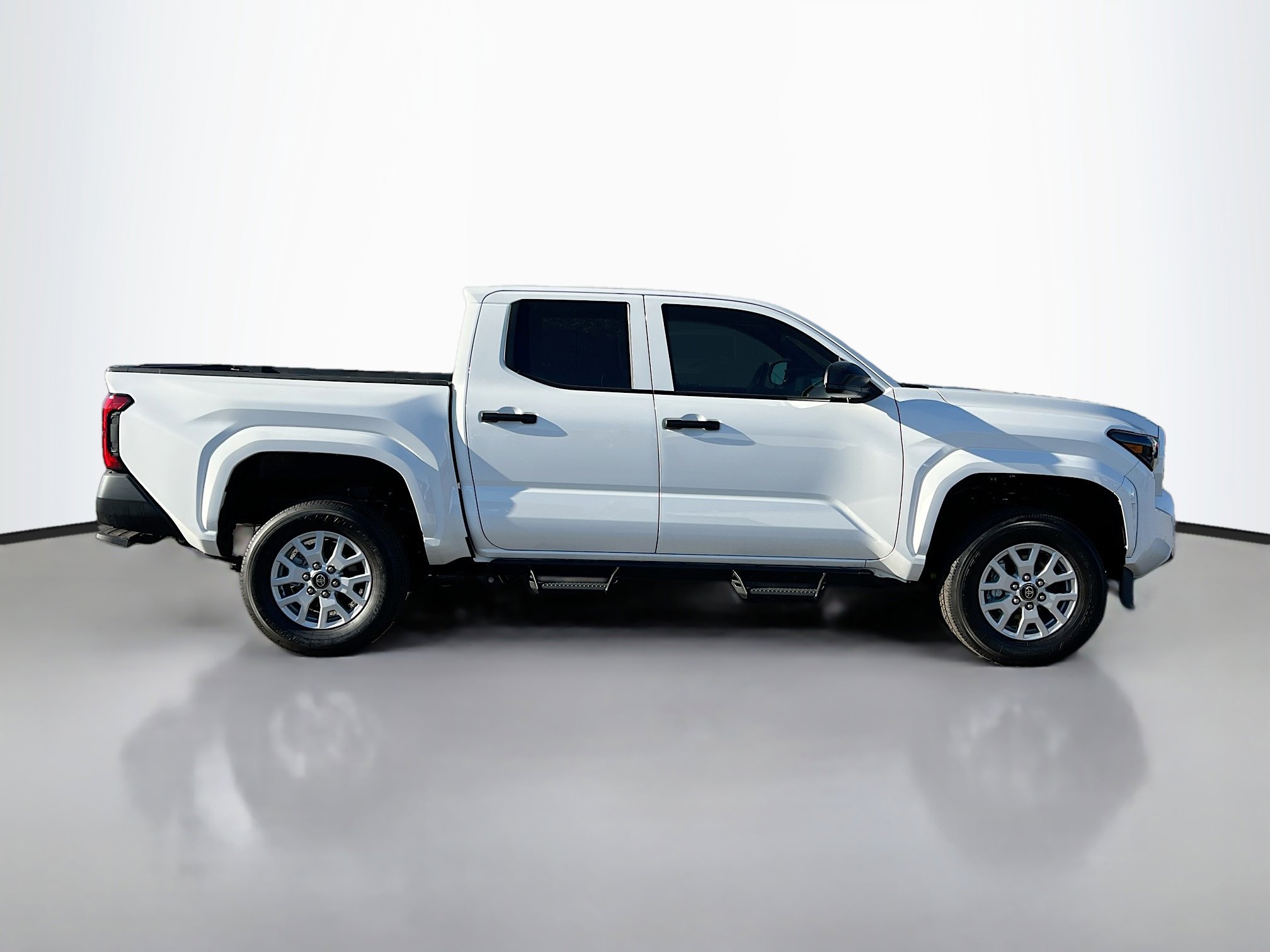 2025 Toyota Tacoma SR - Photo 6