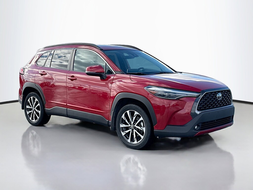 Used 2022 Toyota Corolla Cross XLE SUV