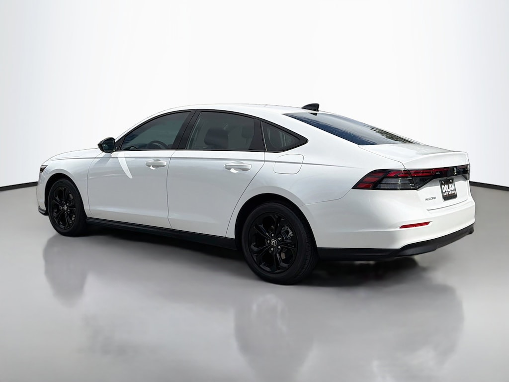 Used 2025 Honda Accord SE Sedan