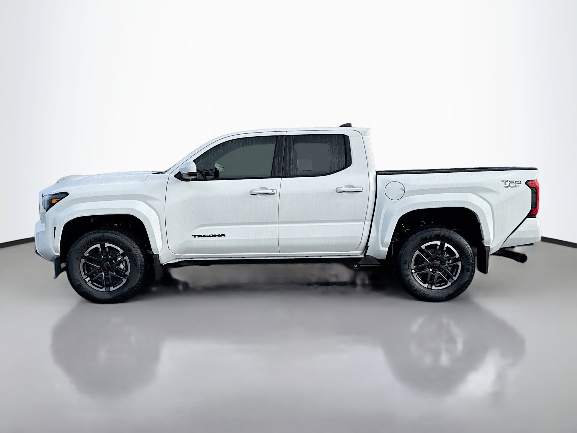 2026 Toyota Tacoma TRD Sport photo 3