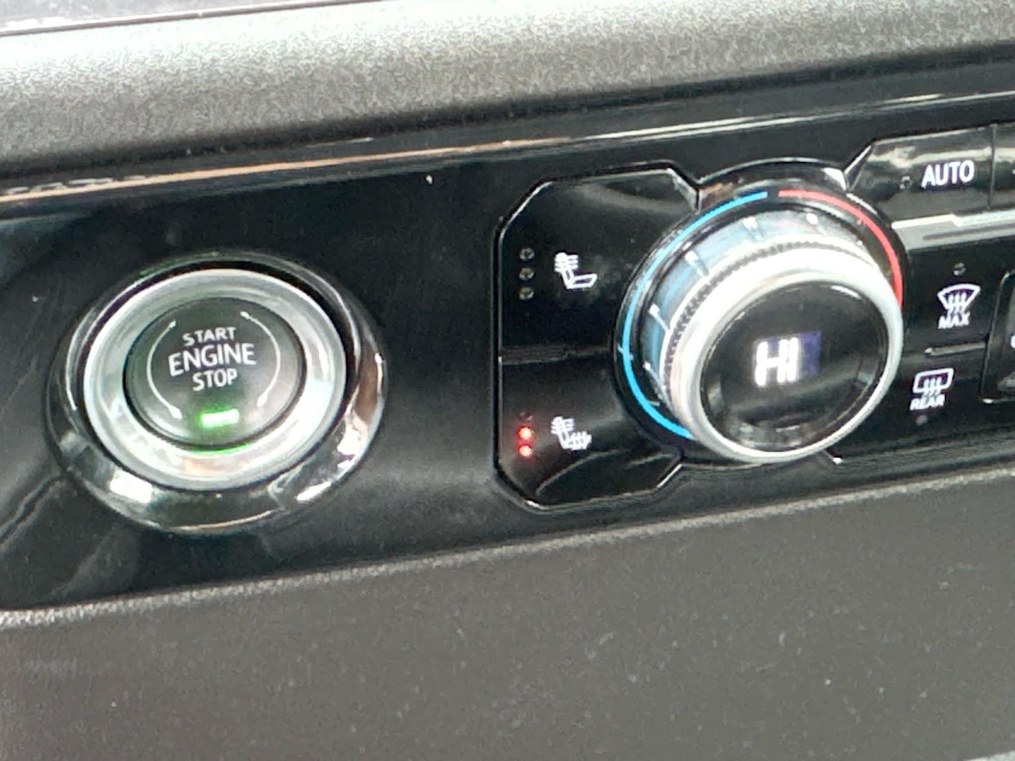 2024 GMC Sierra 1500 SLT - Photo 36