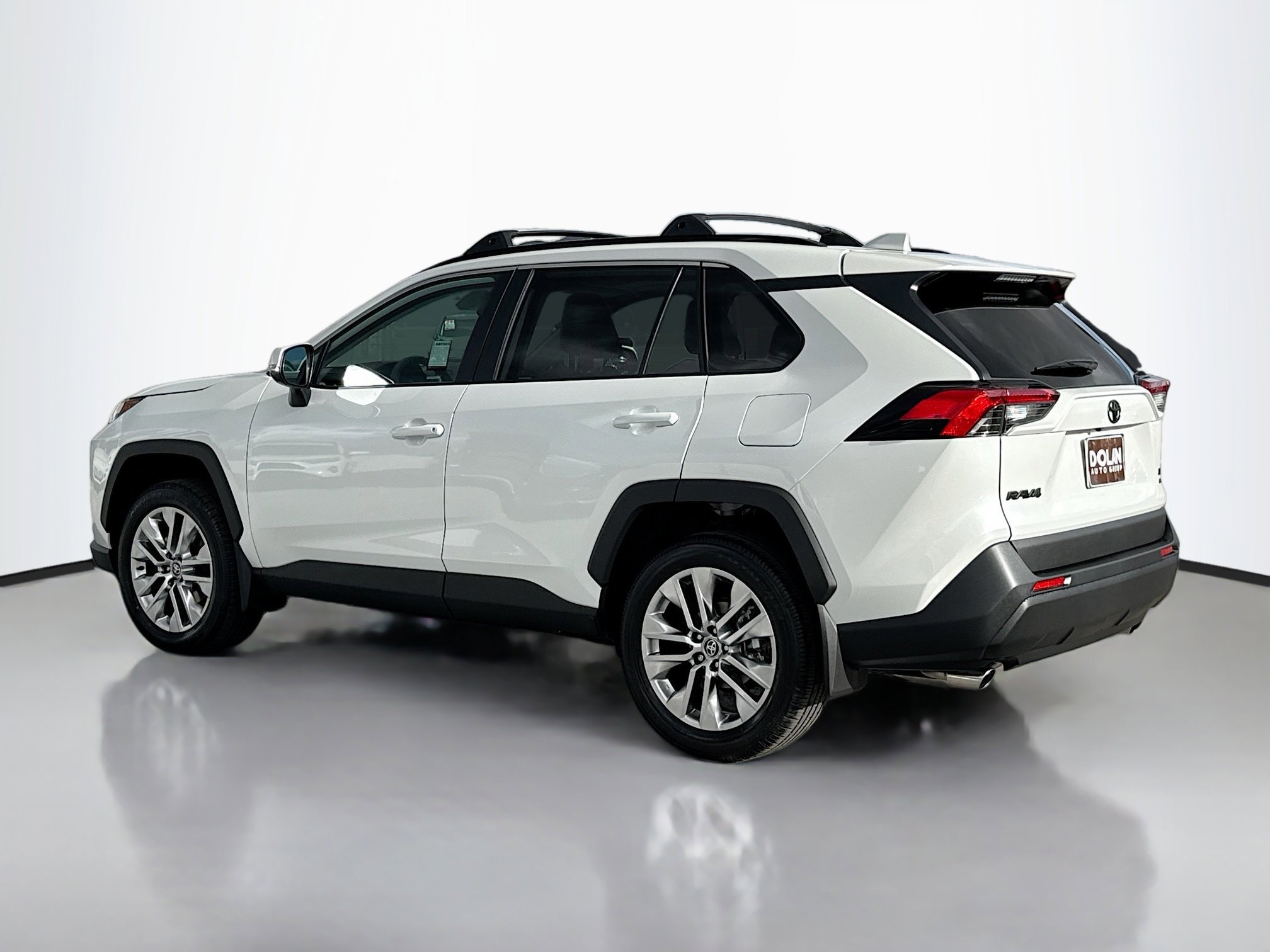 2025 Toyota RAV4 XLE Premium photo 3