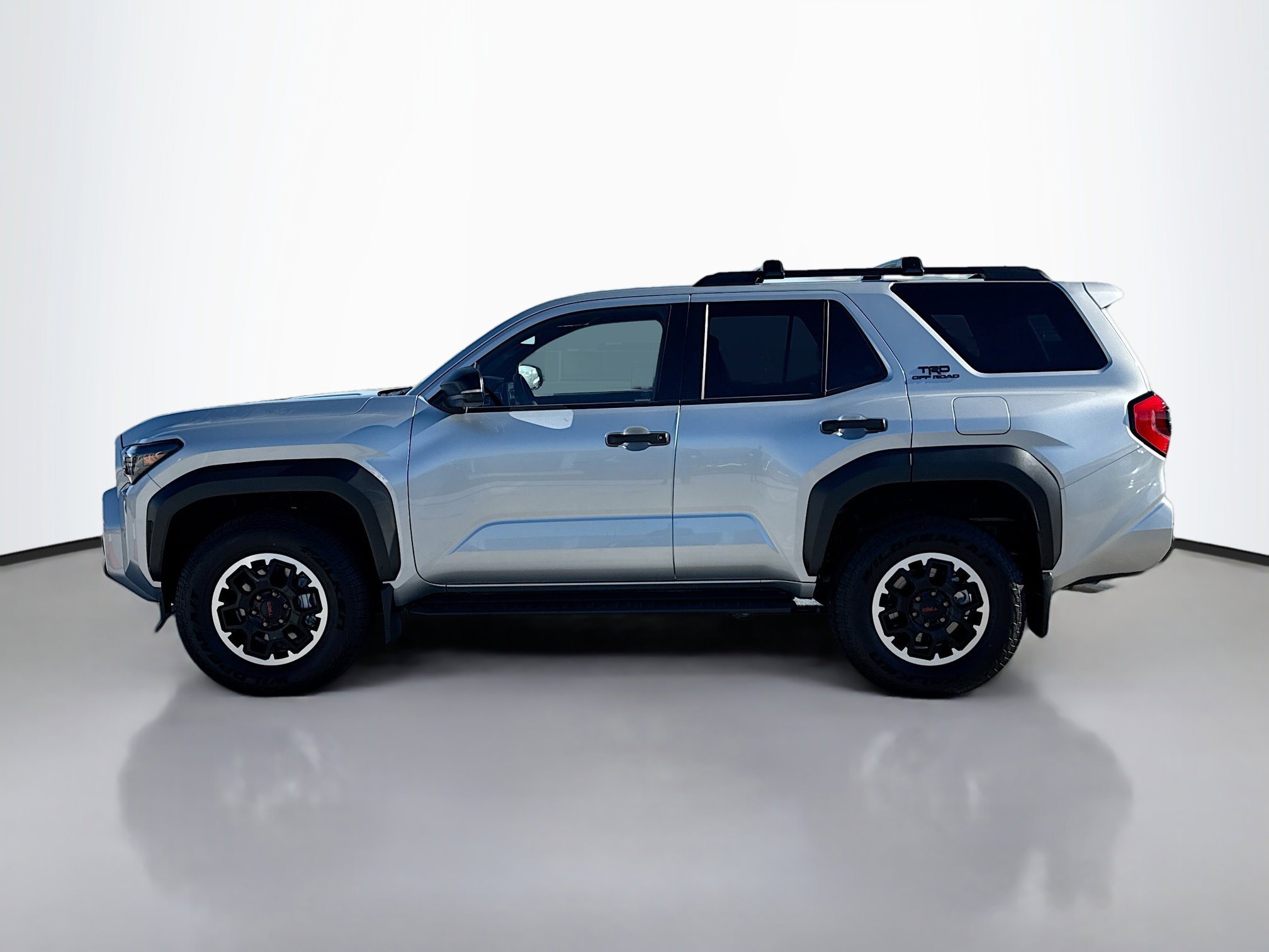 2025 Toyota 4Runner TRD Off-Road photo 2