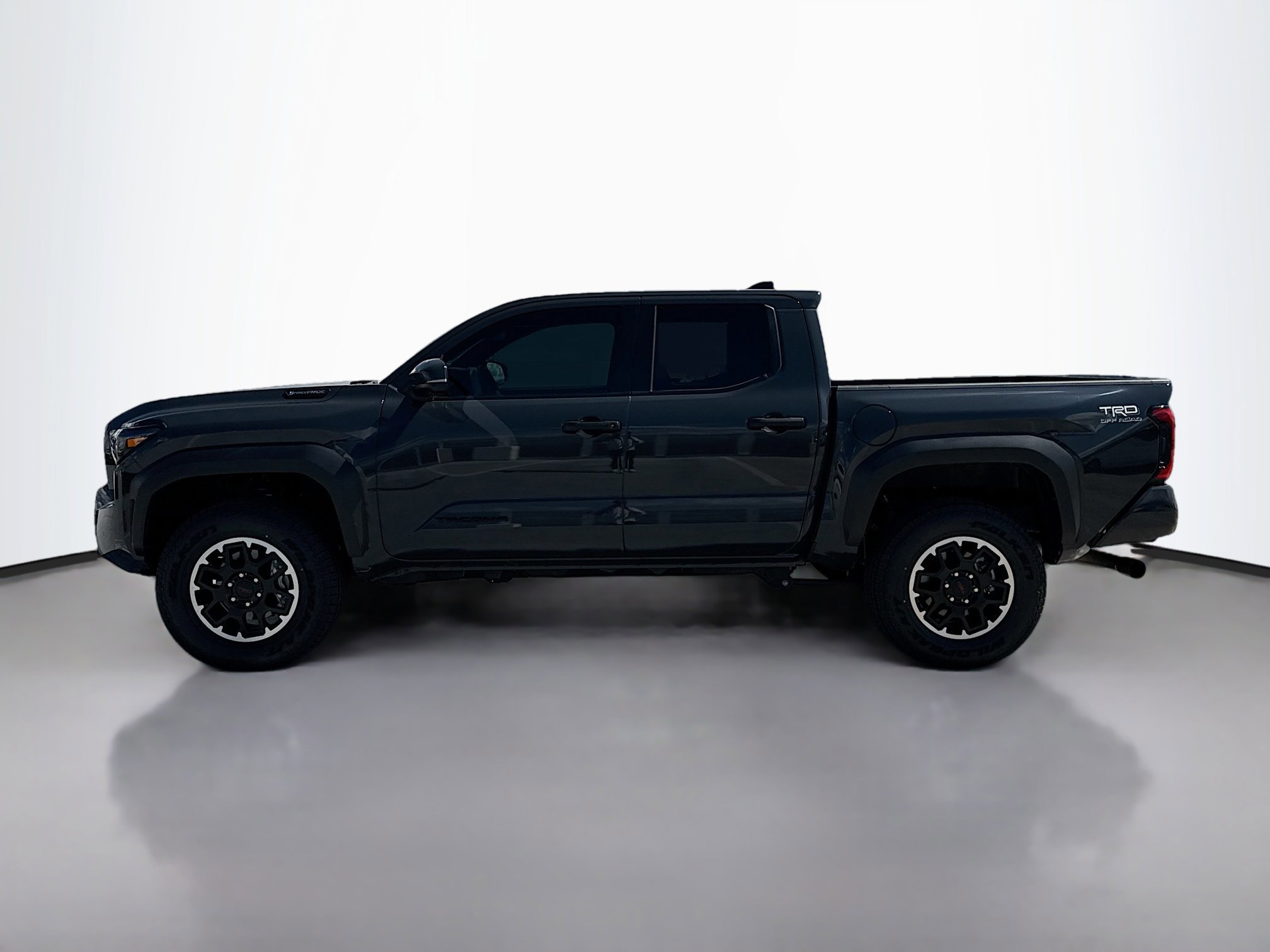 2024 Toyota Tacoma TRD photo 2
