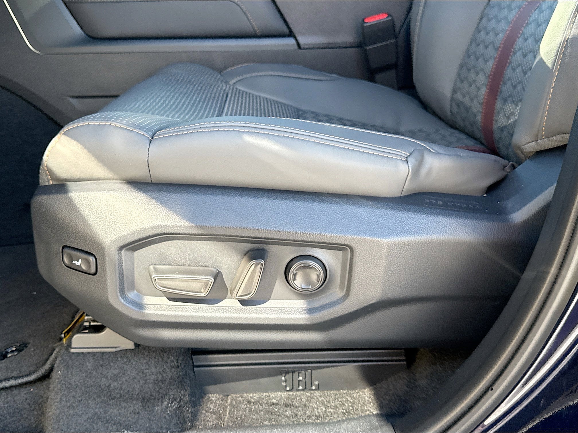 2026 Toyota Tundra Capstone - Photo 36