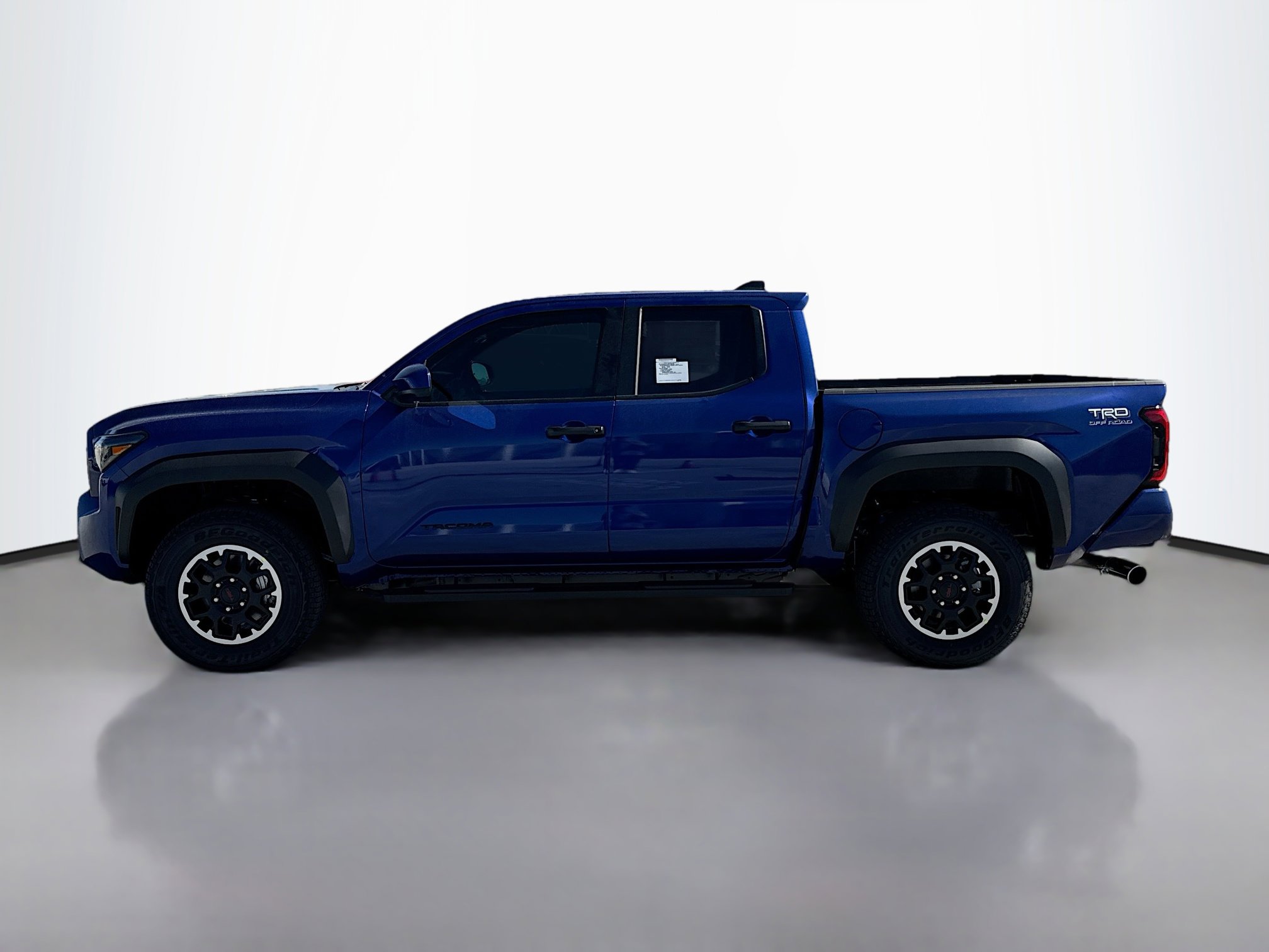 2025 Toyota Tacoma TRD Off-Road Double Cab photo 3