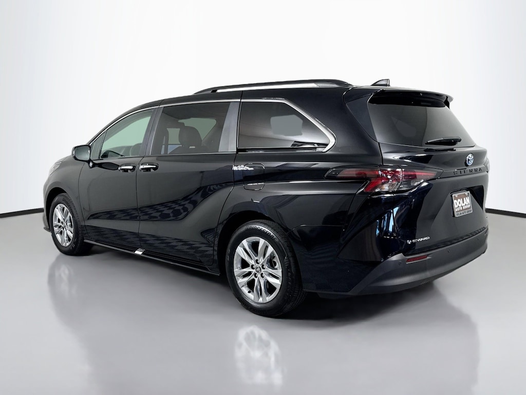 Used 2025 Toyota Sienna XLE Van Passenger Van