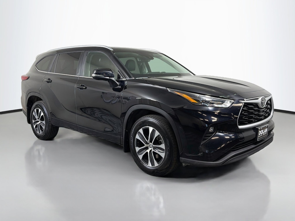 Used 2023 Toyota Highlander XLE SUV