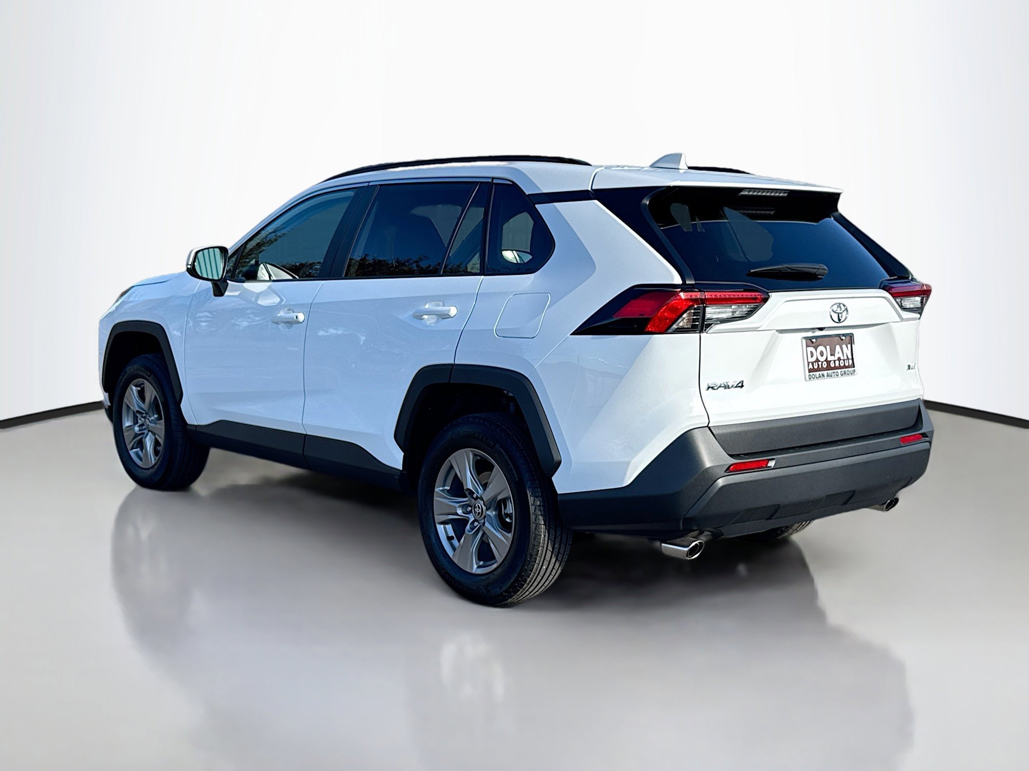 2025 Toyota RAV4 XLE photo 3