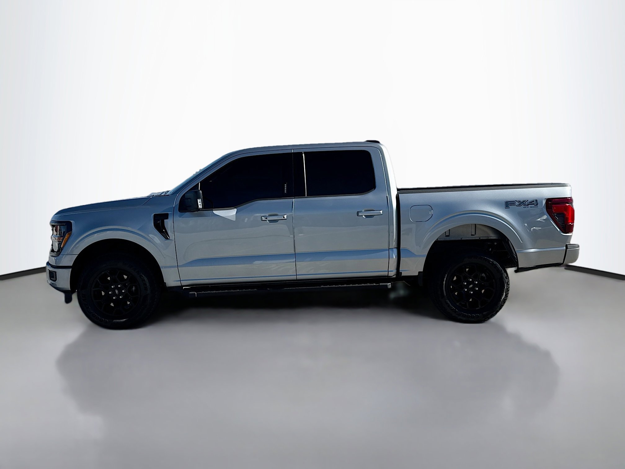 2024 Ford F-150 XLT photo 3