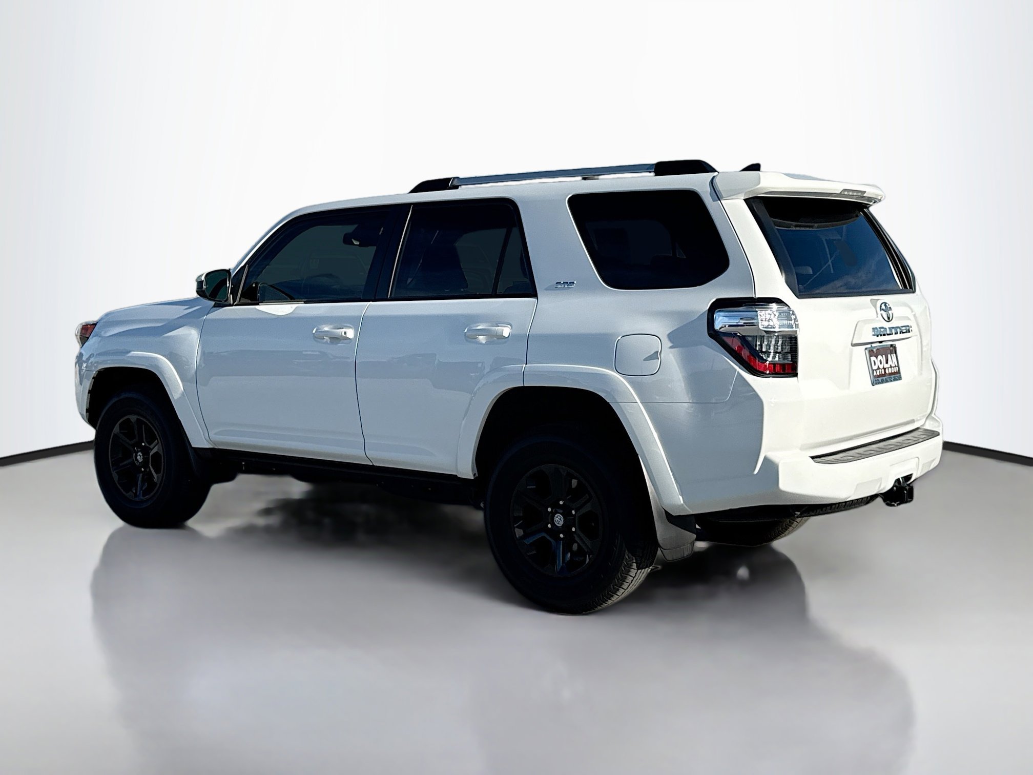 2023 Toyota 4Runner SR5 photo 4