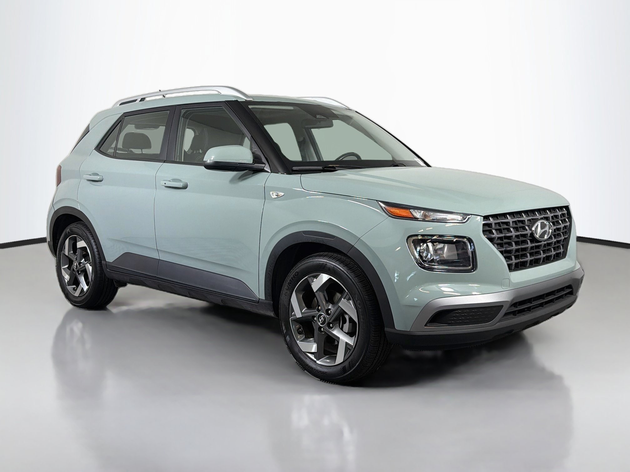 Used 2025 Hyundai Venue SEL with VIN KMHRC8A3XSU357828 for sale in Fernley, NV