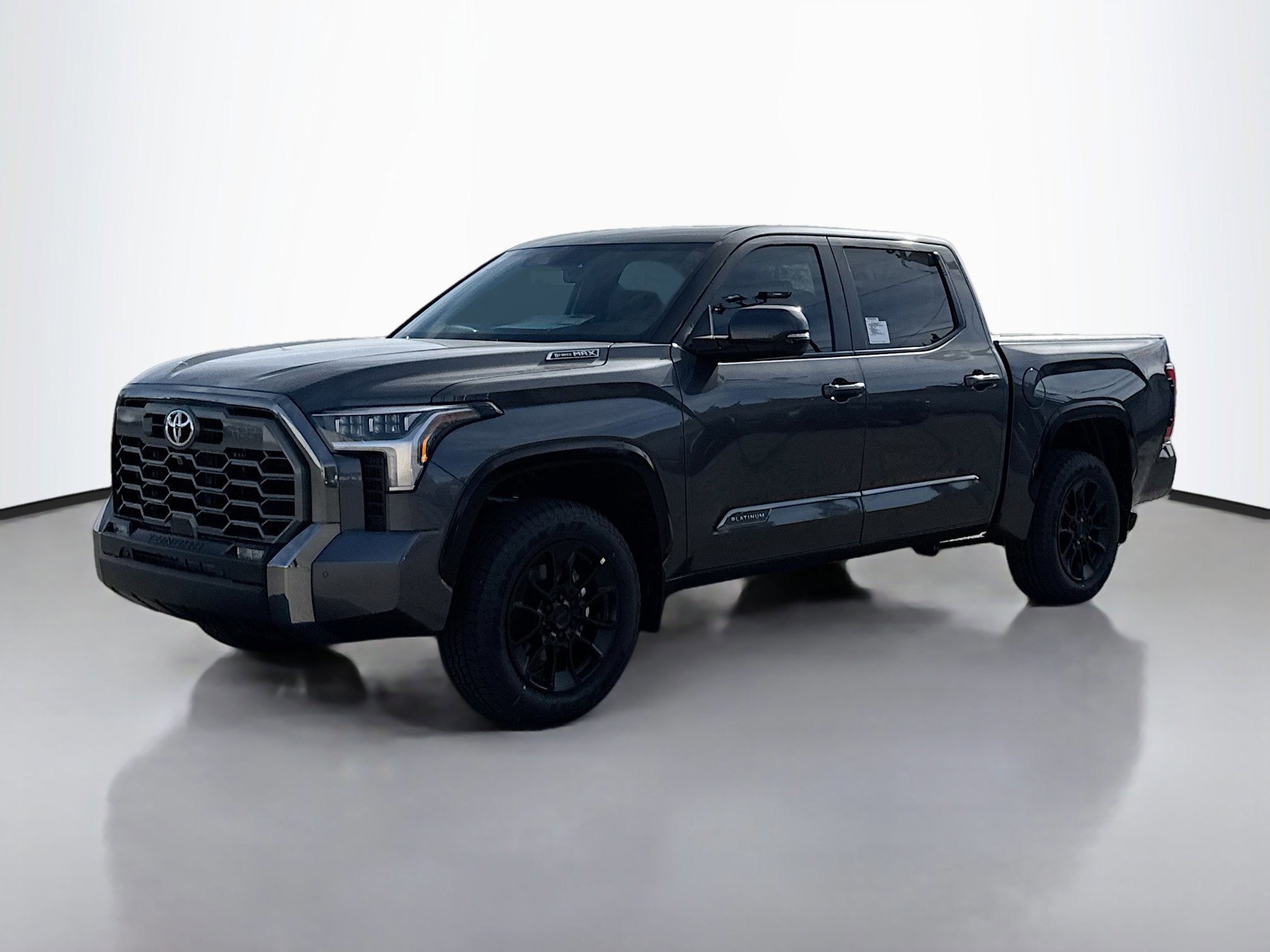 2025 Toyota Tundra Platinum CrewMax photo 4