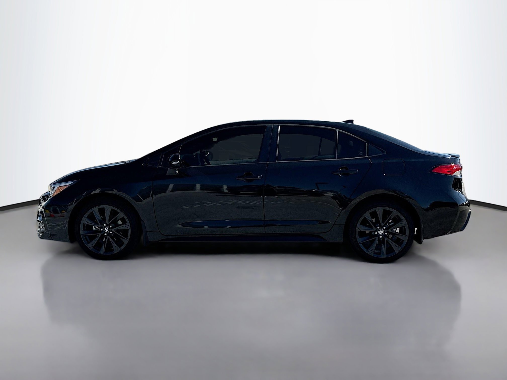 2025 Toyota Corolla Hybrid SE photo 3