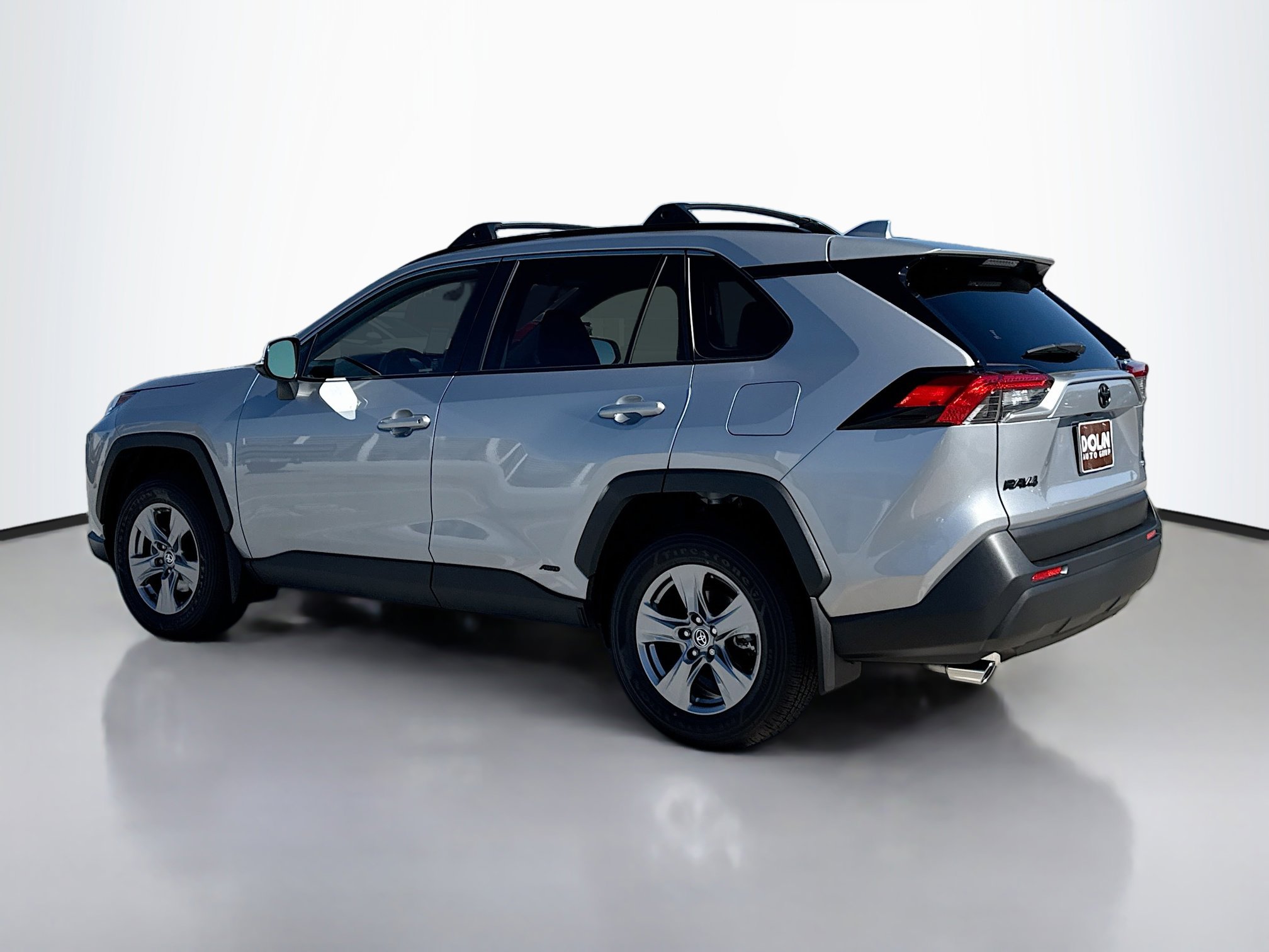 2025 Toyota RAV4 Hybrid LE photo 4