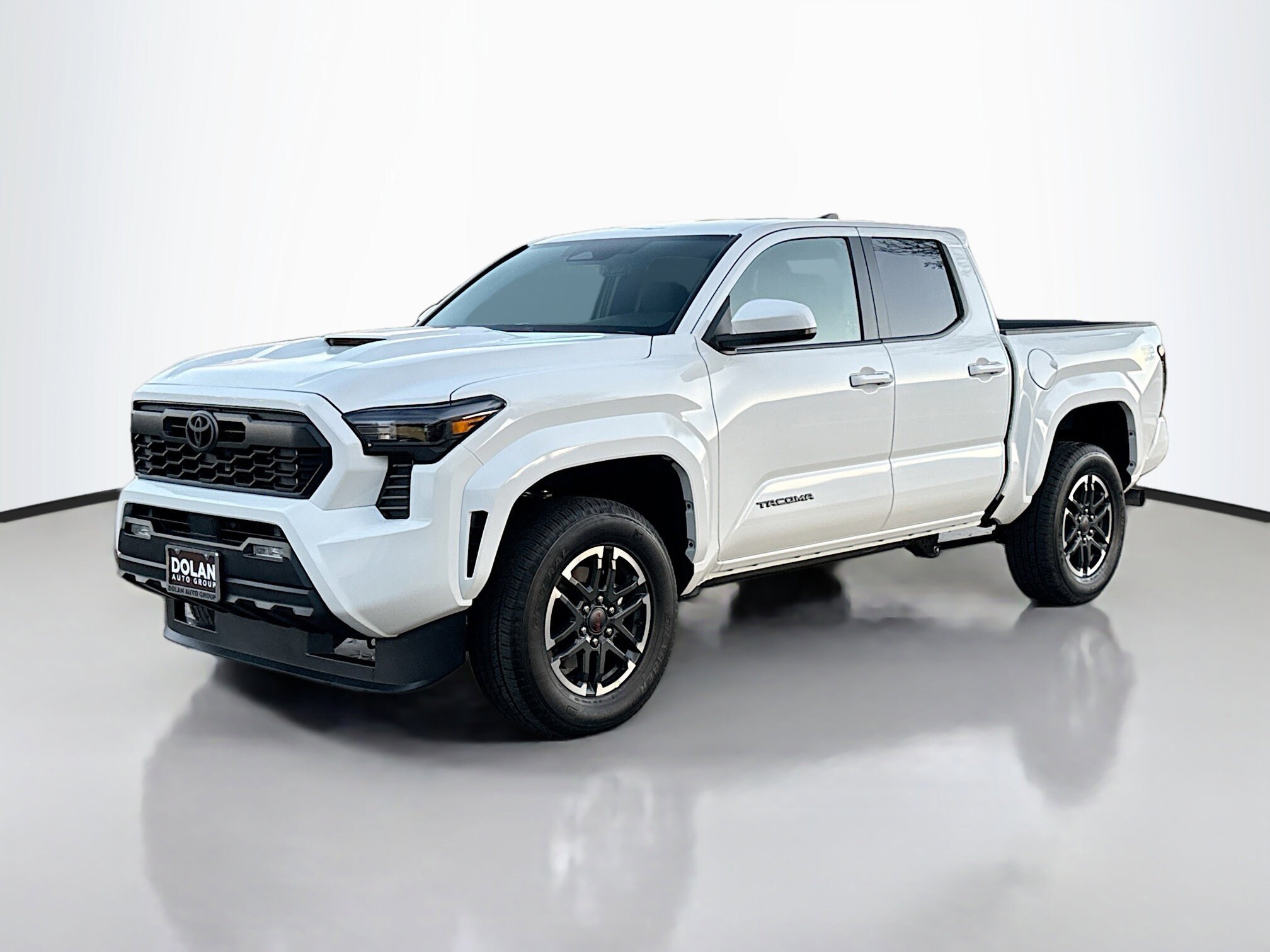 2025 Toyota Tacoma TRD Sport Double Cab photo 4