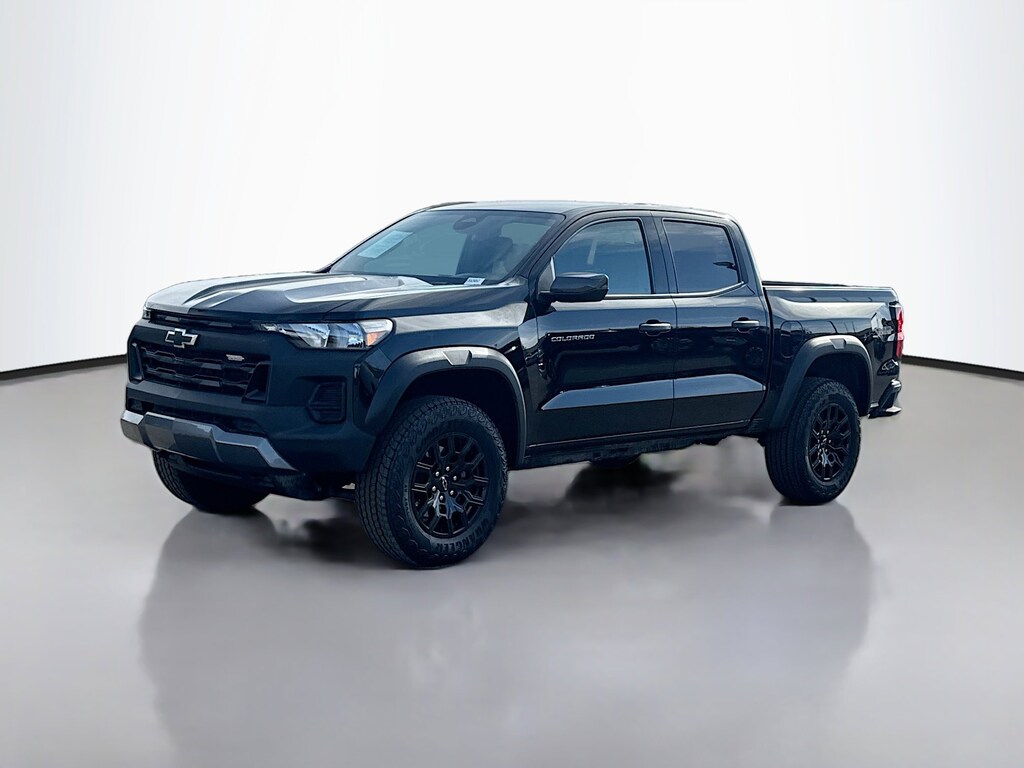 Used 2025 Chevrolet Colorado Trail Boss Truck Crew Cab