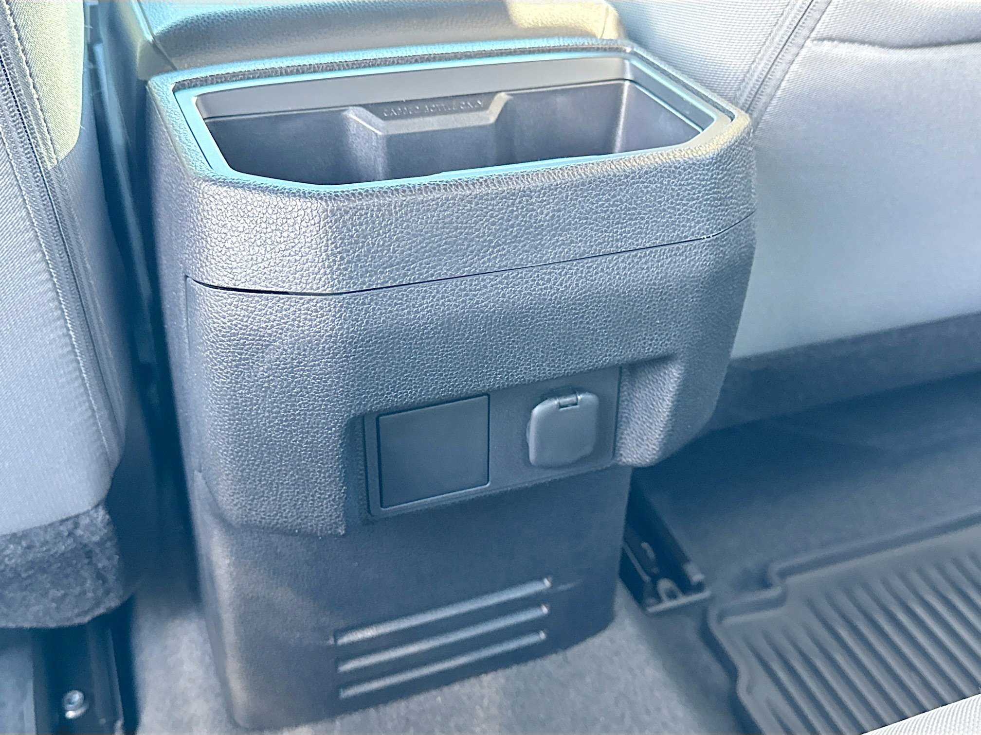 2025 Toyota Tacoma SR5 - Photo 30