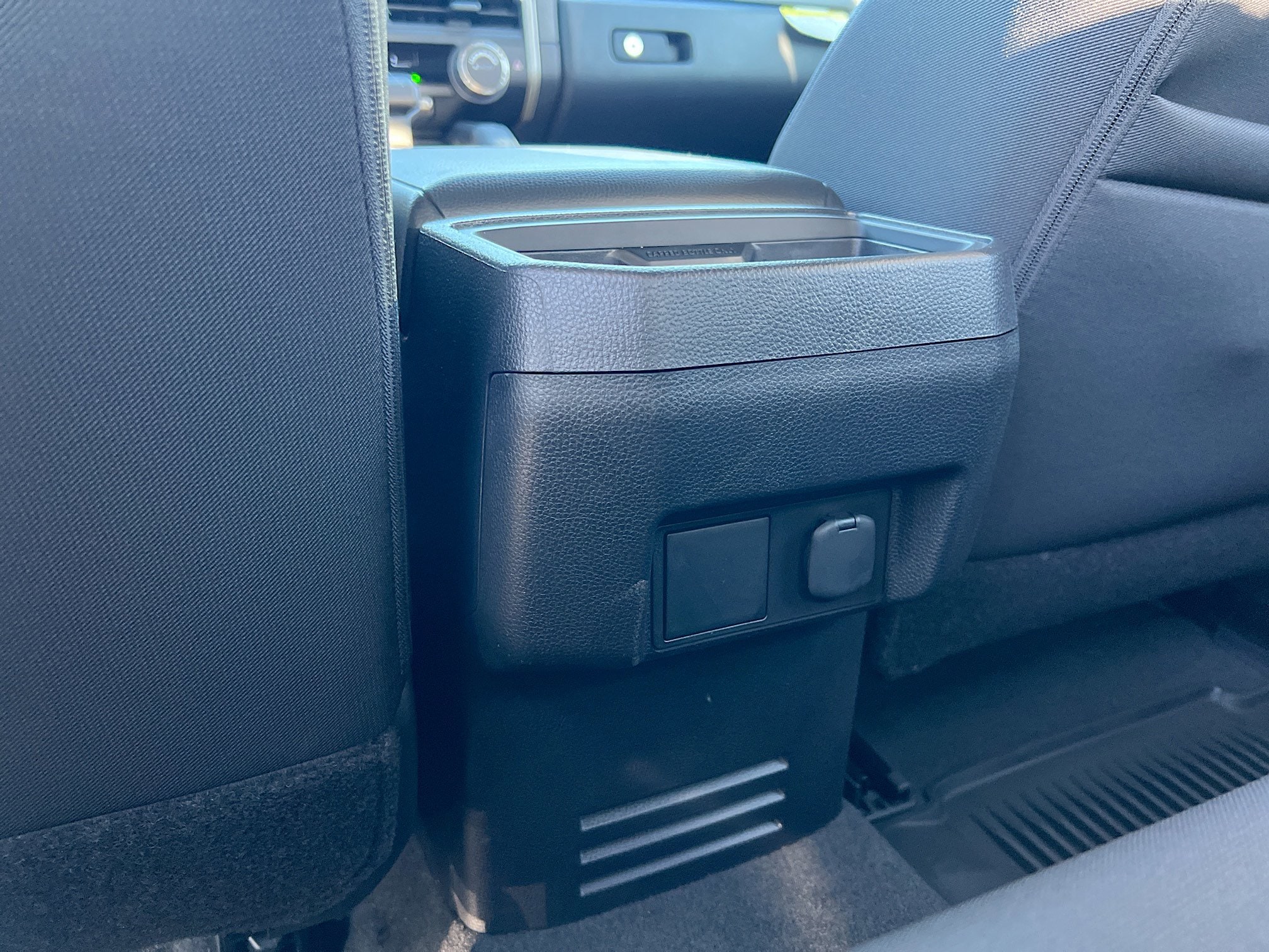 2025 Toyota Tacoma SR - Photo 28