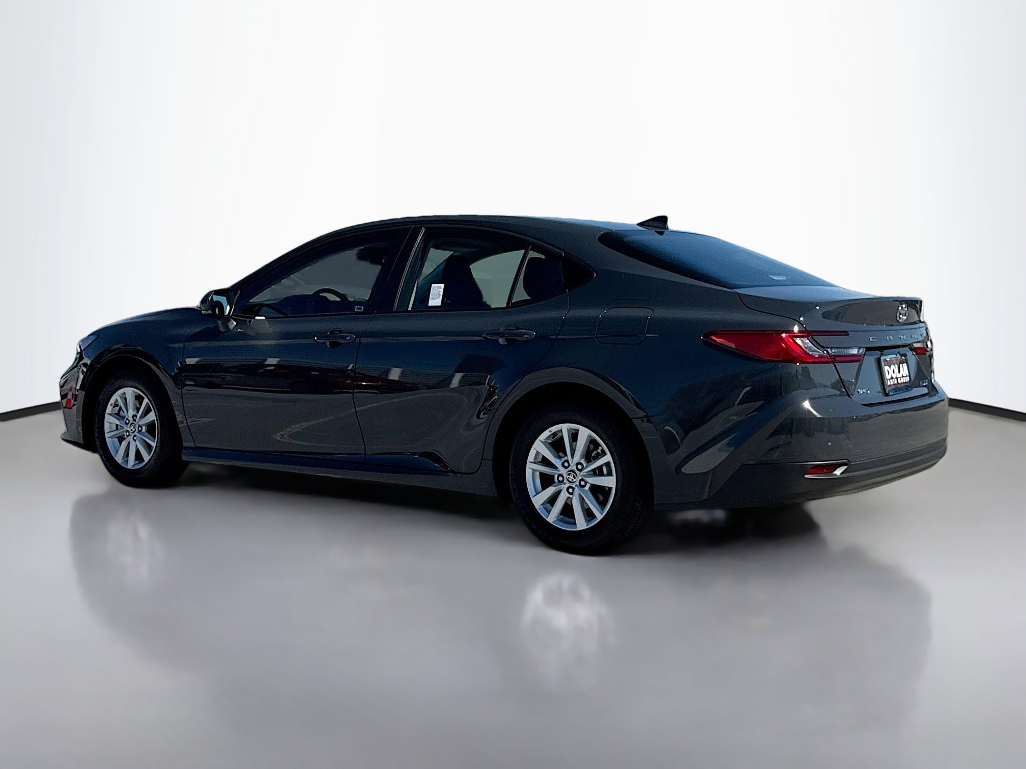 2025 Toyota Camry LE photo 4