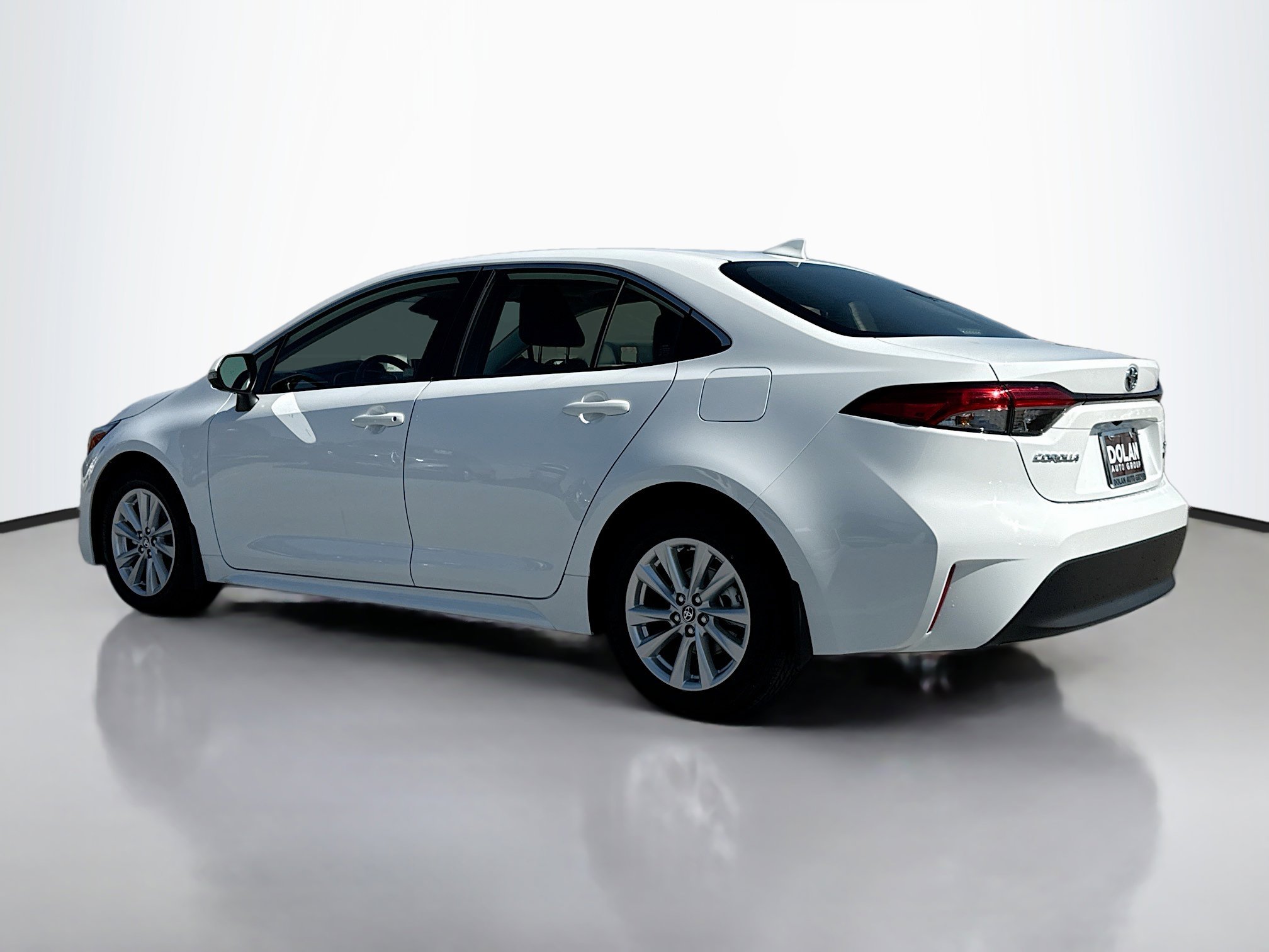 2024 Toyota Corolla Hybrid XLE photo 3