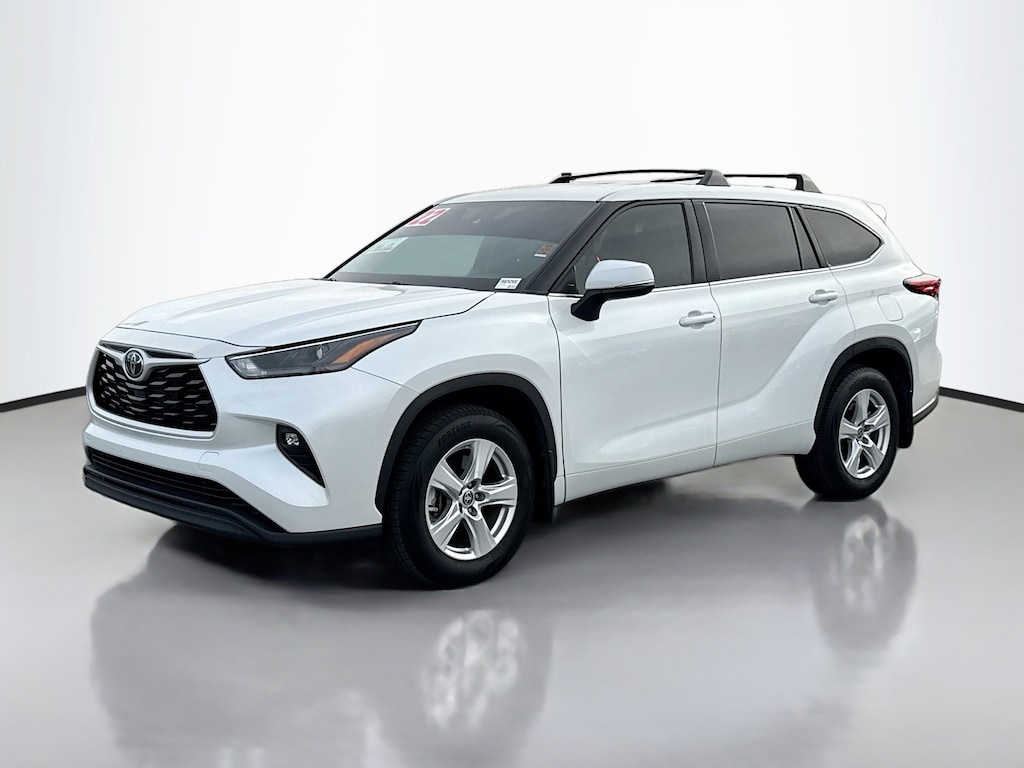 Certified 2022 Toyota Highlander LE SUV