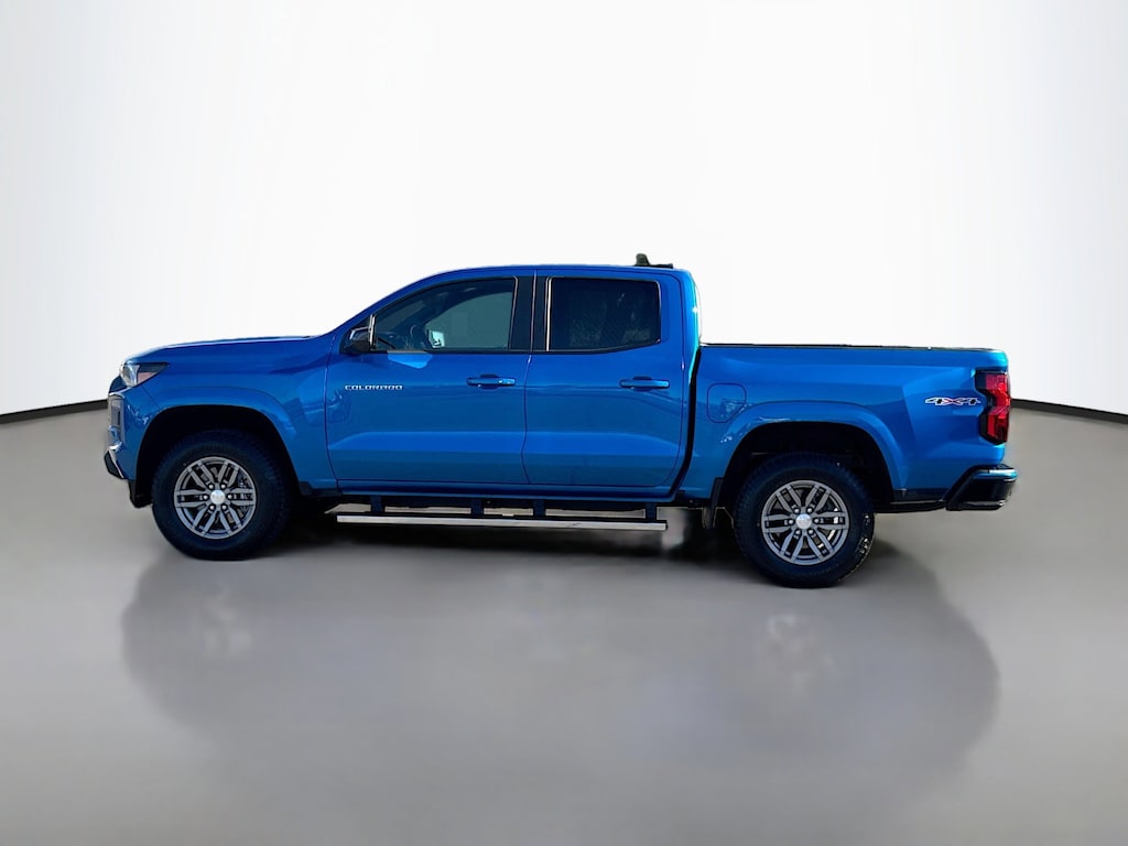 Used 2024 Chevrolet Colorado LT Truck Crew Cab