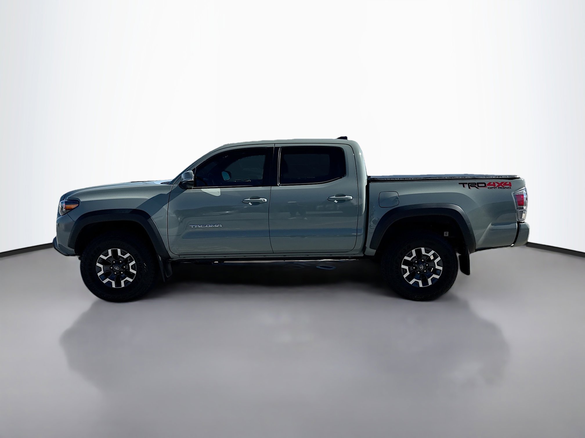2023 Toyota Tacoma TRD Off-Road Double Cab photo 3