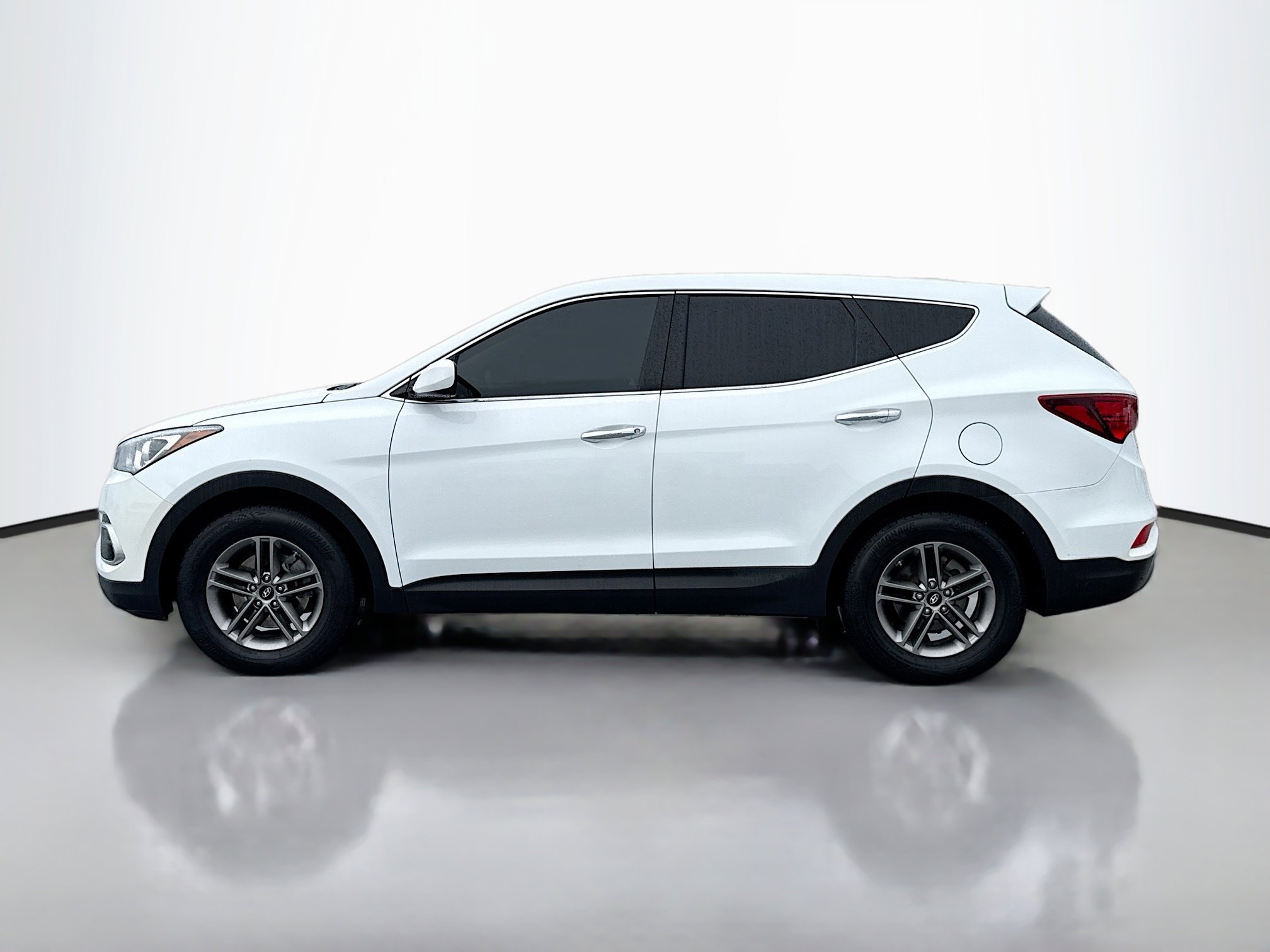 2018 Hyundai Santa Fe Sport Base photo 3