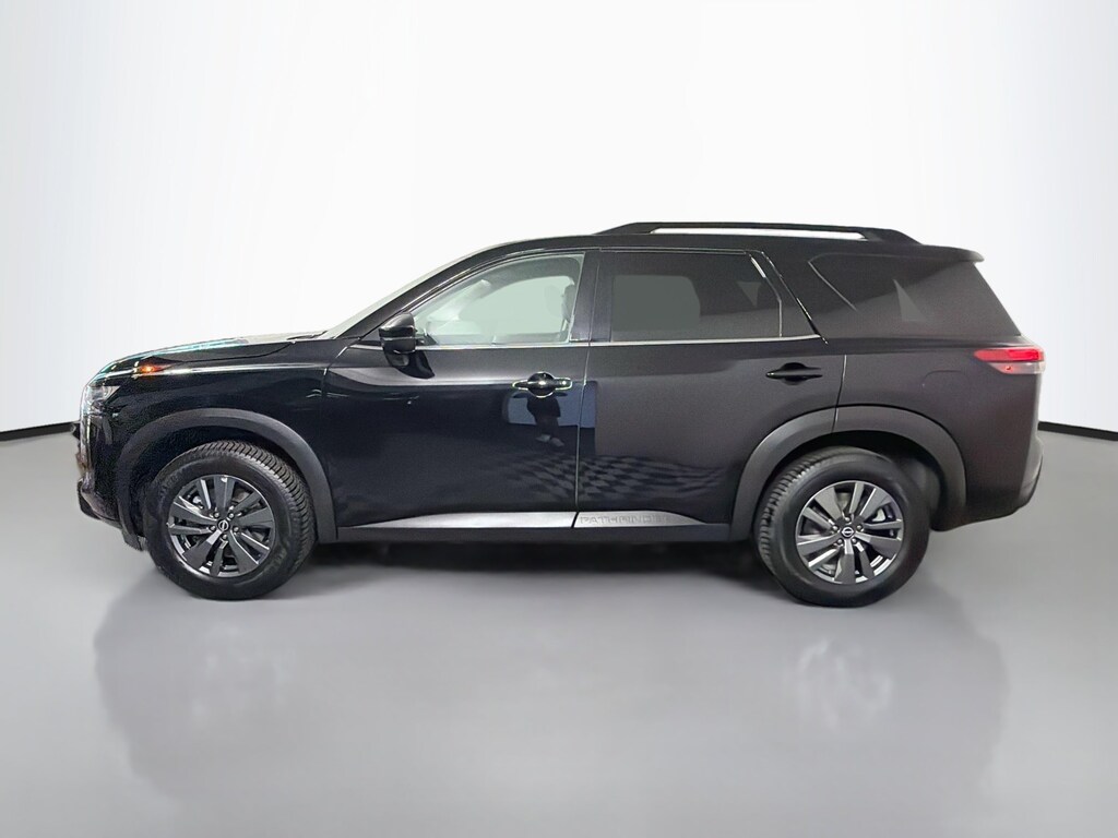 Used 2024 Nissan Pathfinder SV SUV