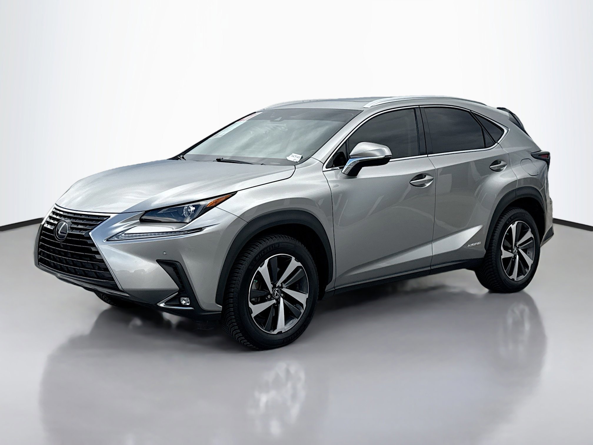2021 Lexus NX 300h photo 4