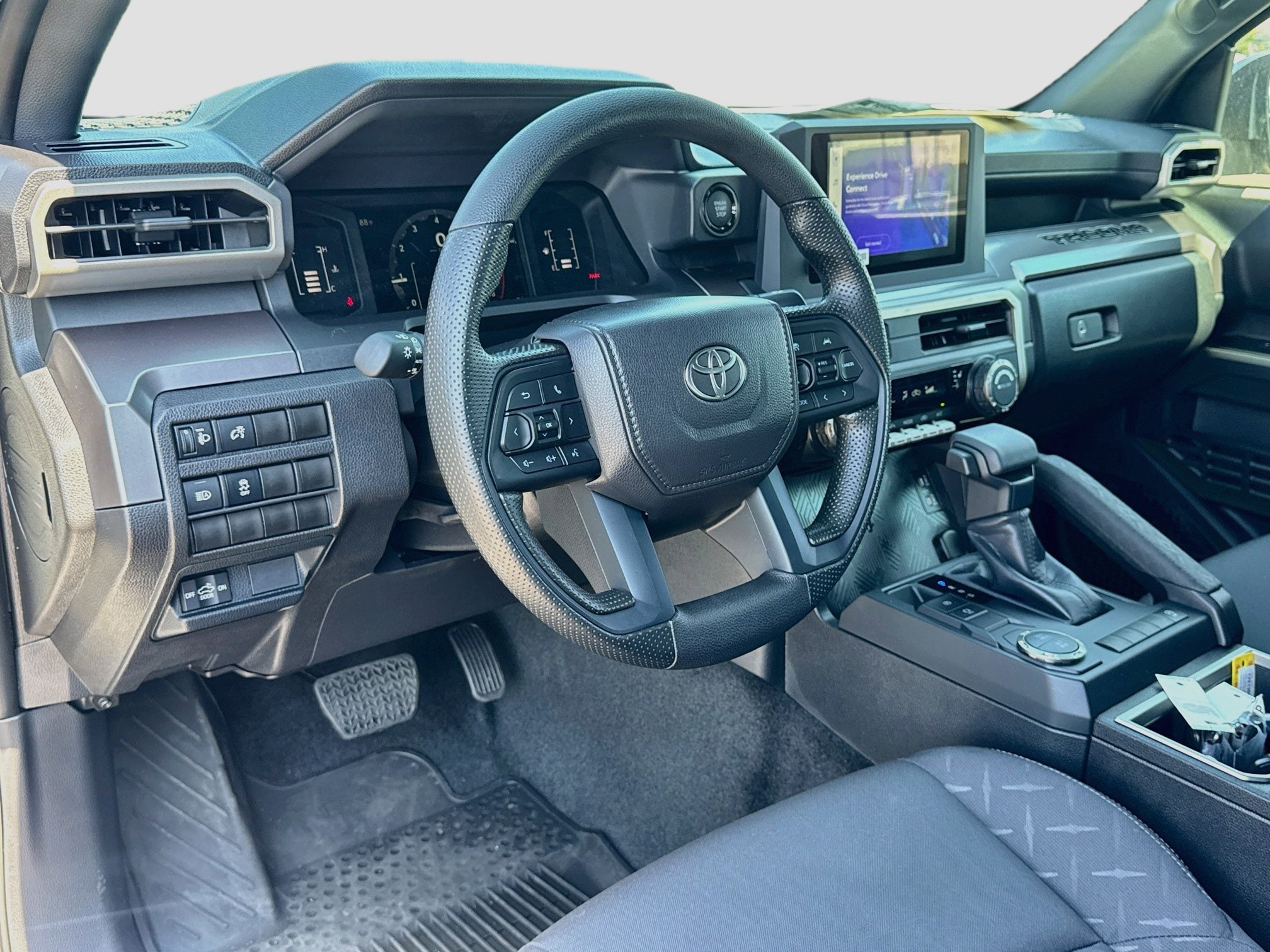 2026 Toyota Tacoma SR5 - Photo 7