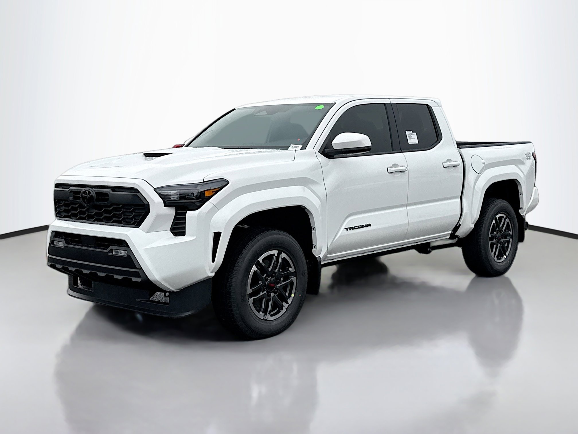 2026 Toyota Tacoma TRD Sport photo 2