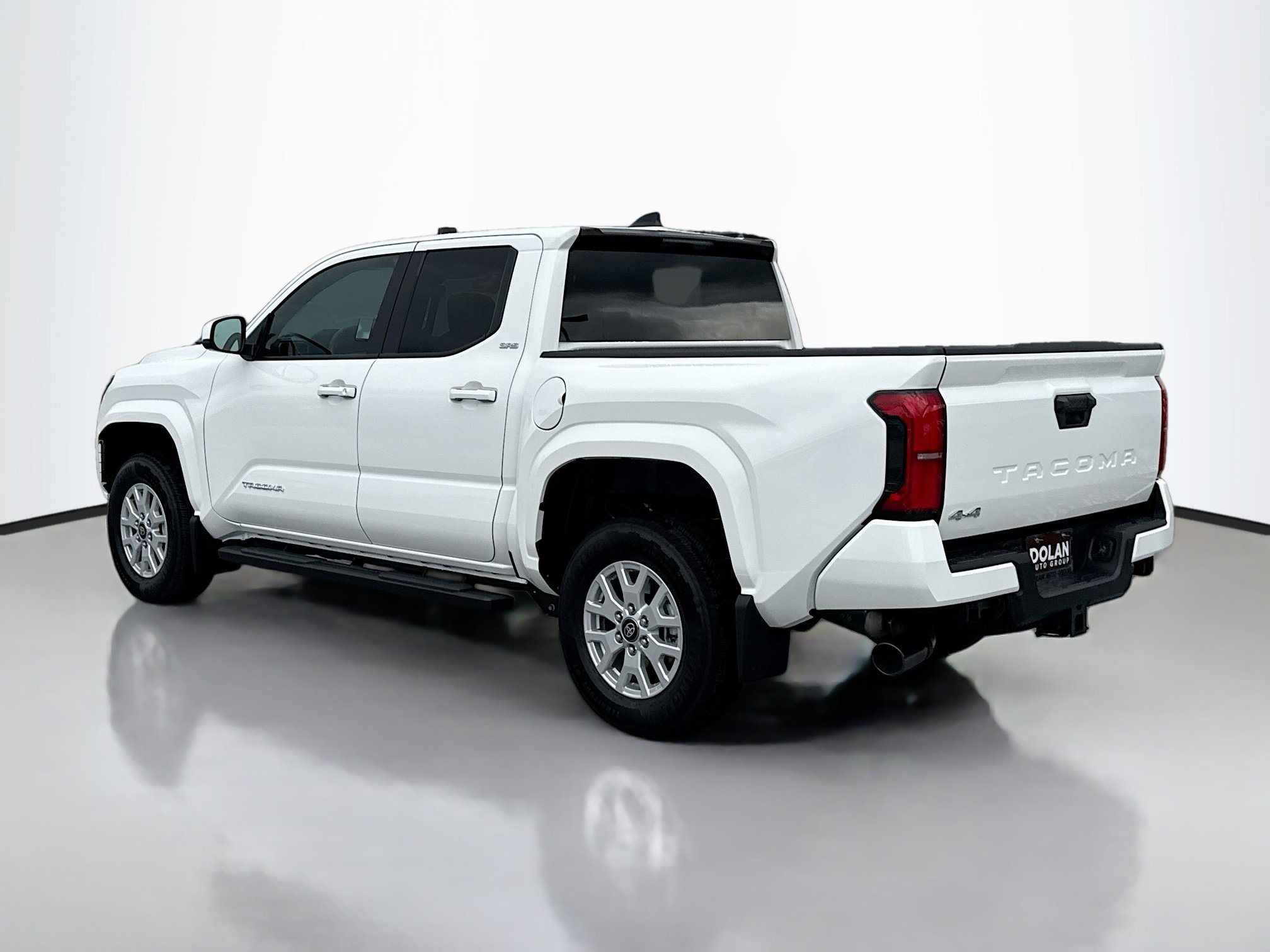 2025 Toyota Tacoma SR5 Double Cab photo 3