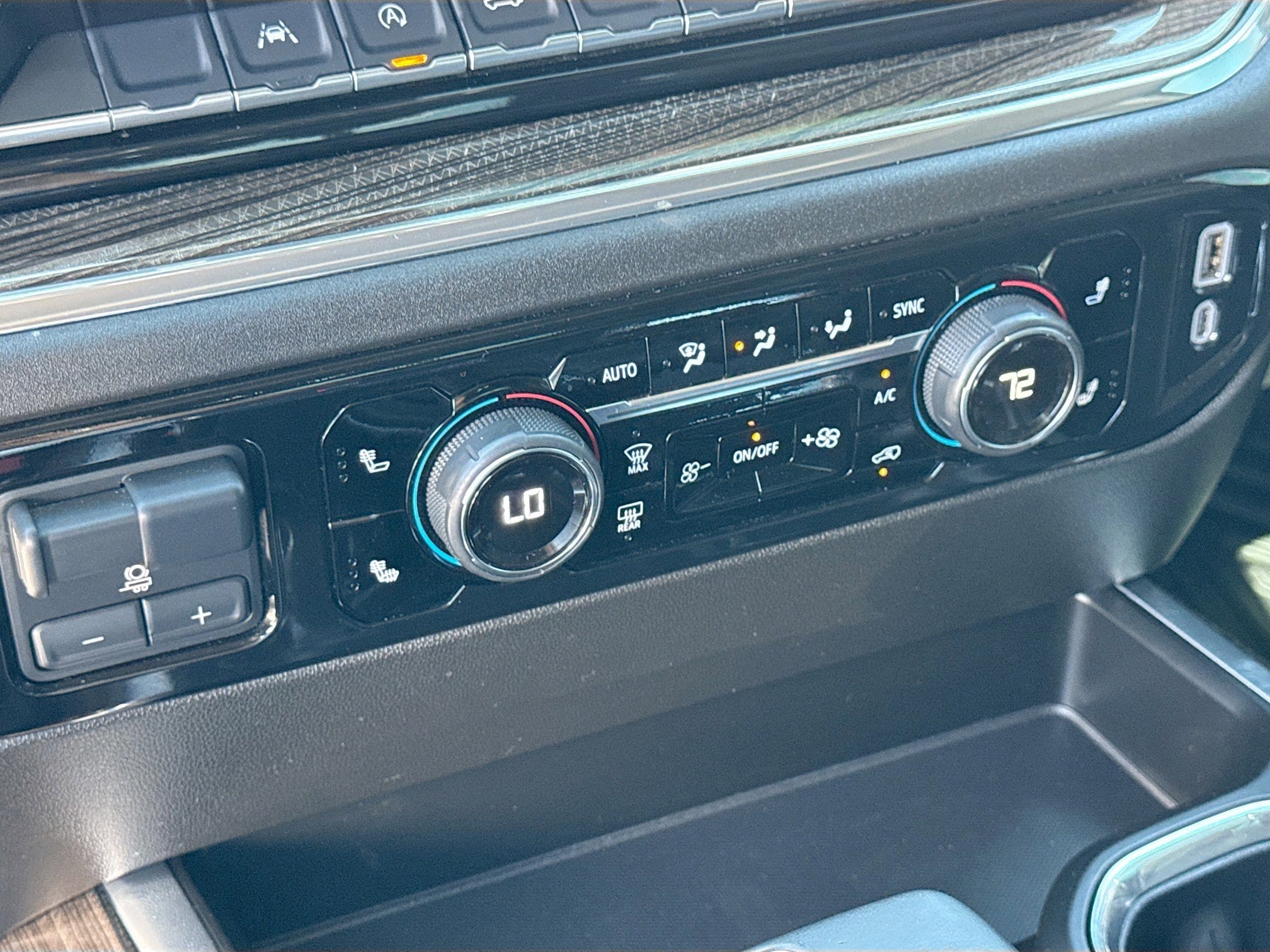 2025 Chevrolet Silverado 1500 RST - Photo 25