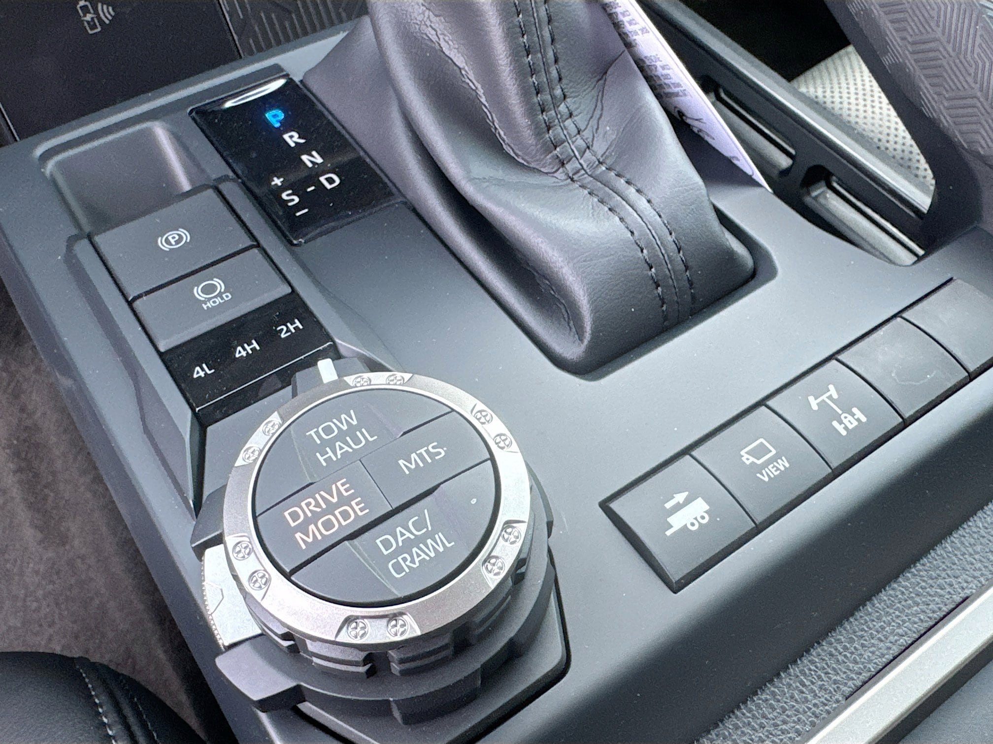 2025 Toyota Tacoma TRD Off Road - Photo 38