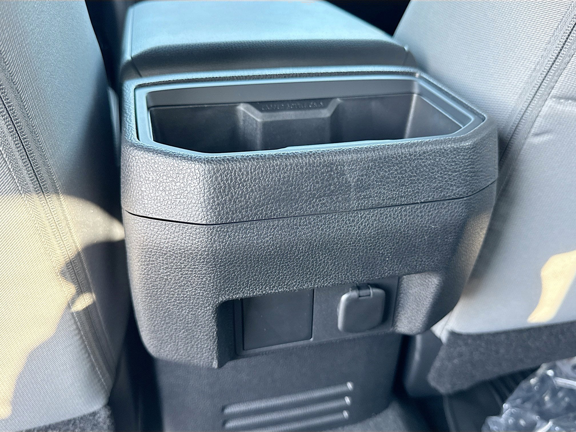 2025 Toyota Tacoma SR5 - Photo 30