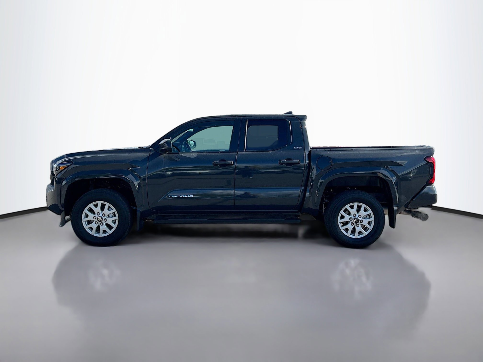2025 Toyota Tacoma SR5 Double Cab photo 2