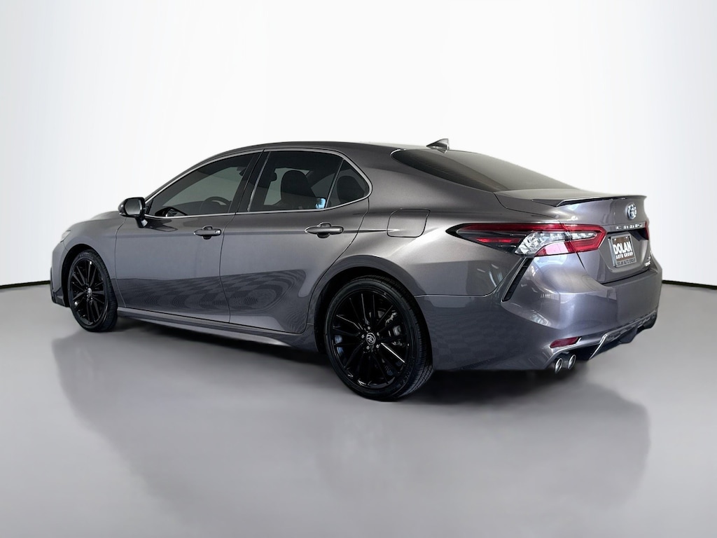 Used 2022 Toyota Camry Hybrid XSE Sedan