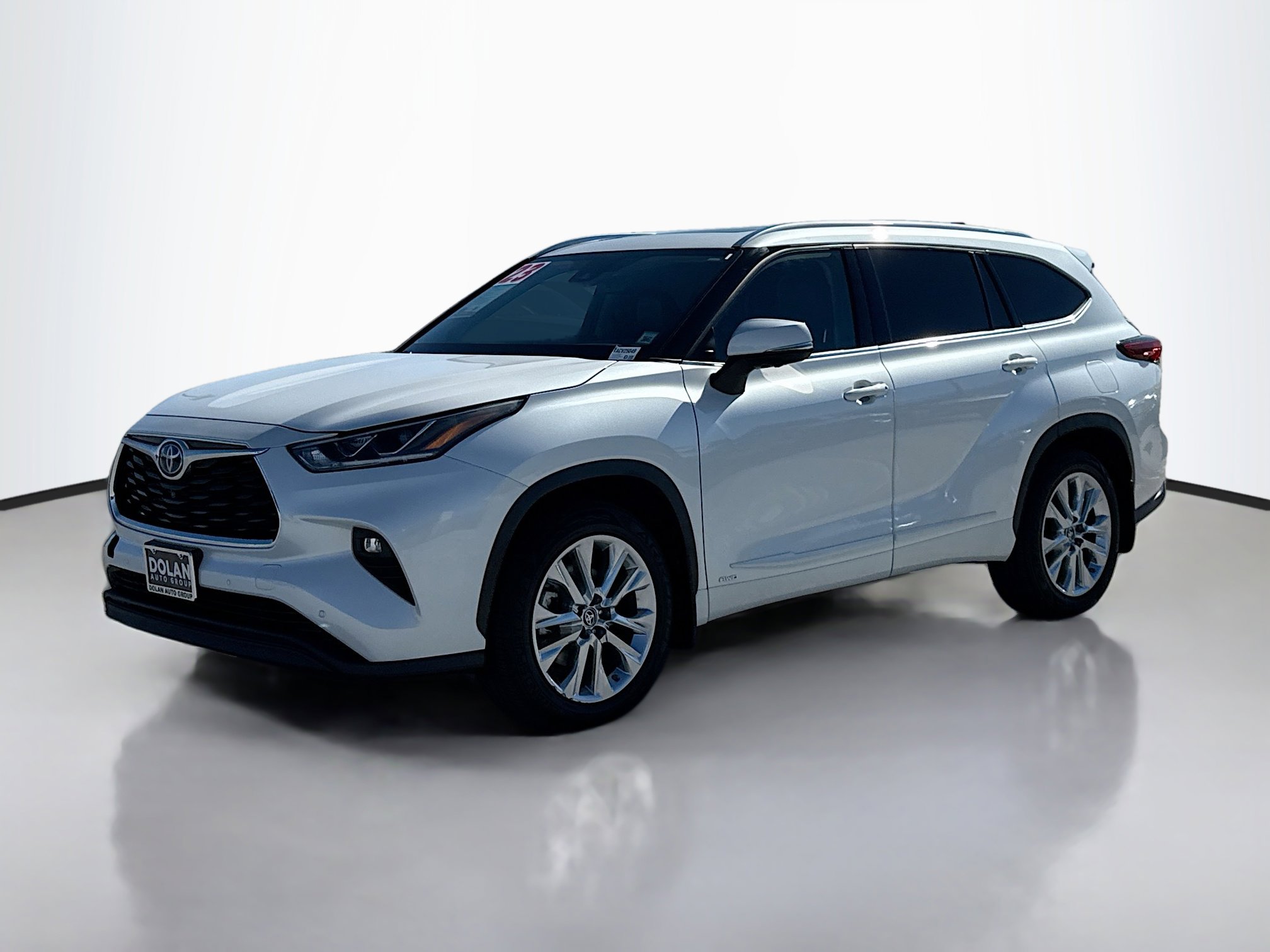 2023 Toyota Highlander Hybrid Limited photo 2