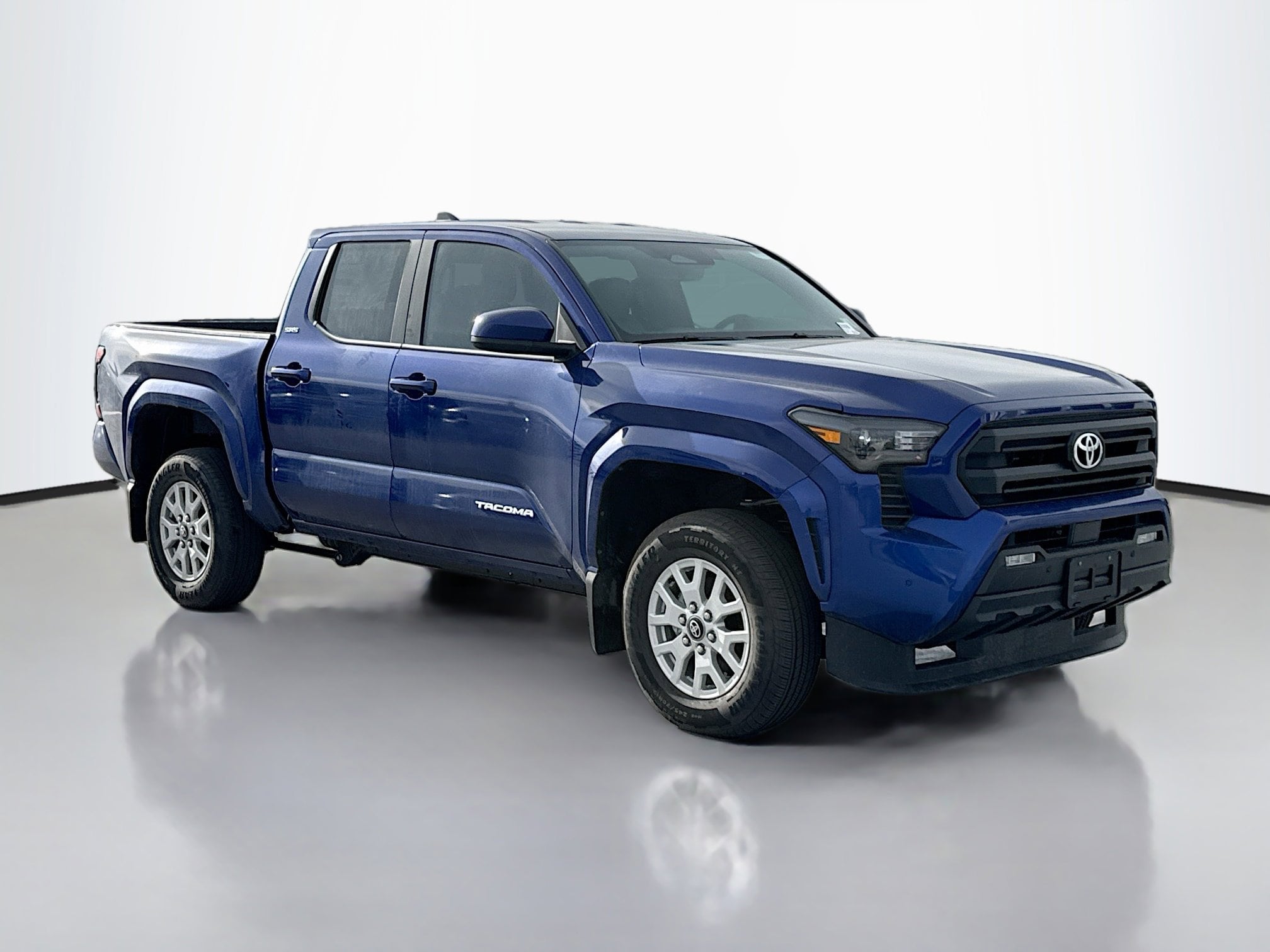 2025 Toyota Tacoma SR5's photo
