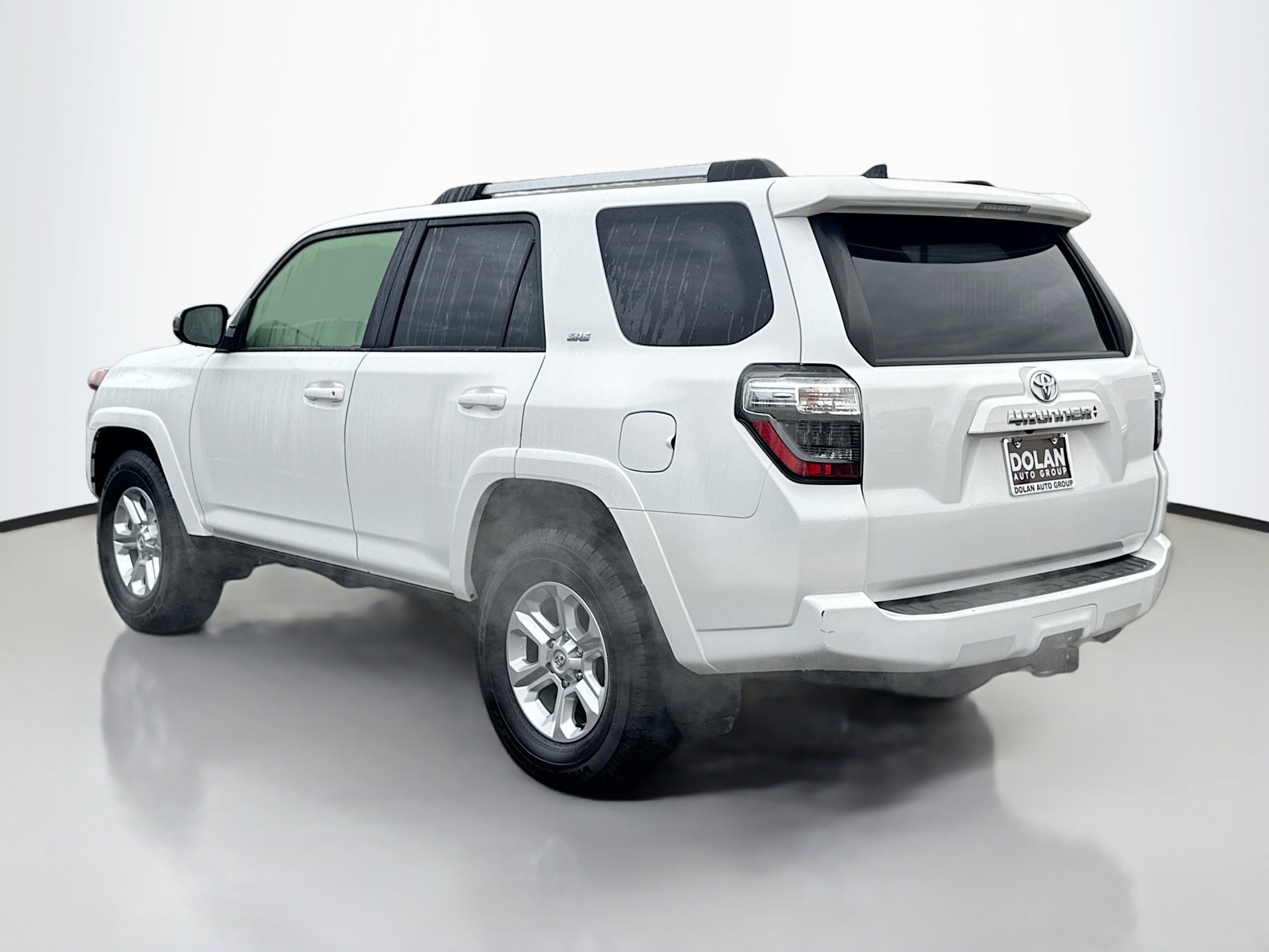 2024 Toyota 4Runner SR5 photo 3