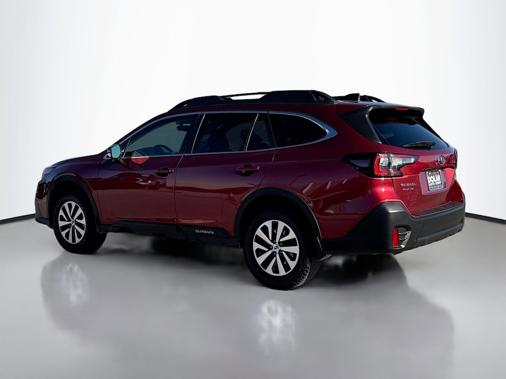 Used 2022 Subaru Outback Premium SUV