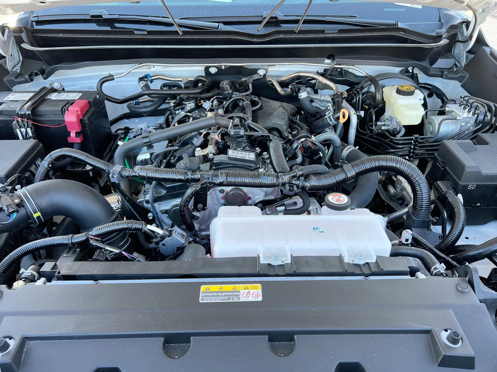 2025 Toyota Tacoma SR - Photo 34