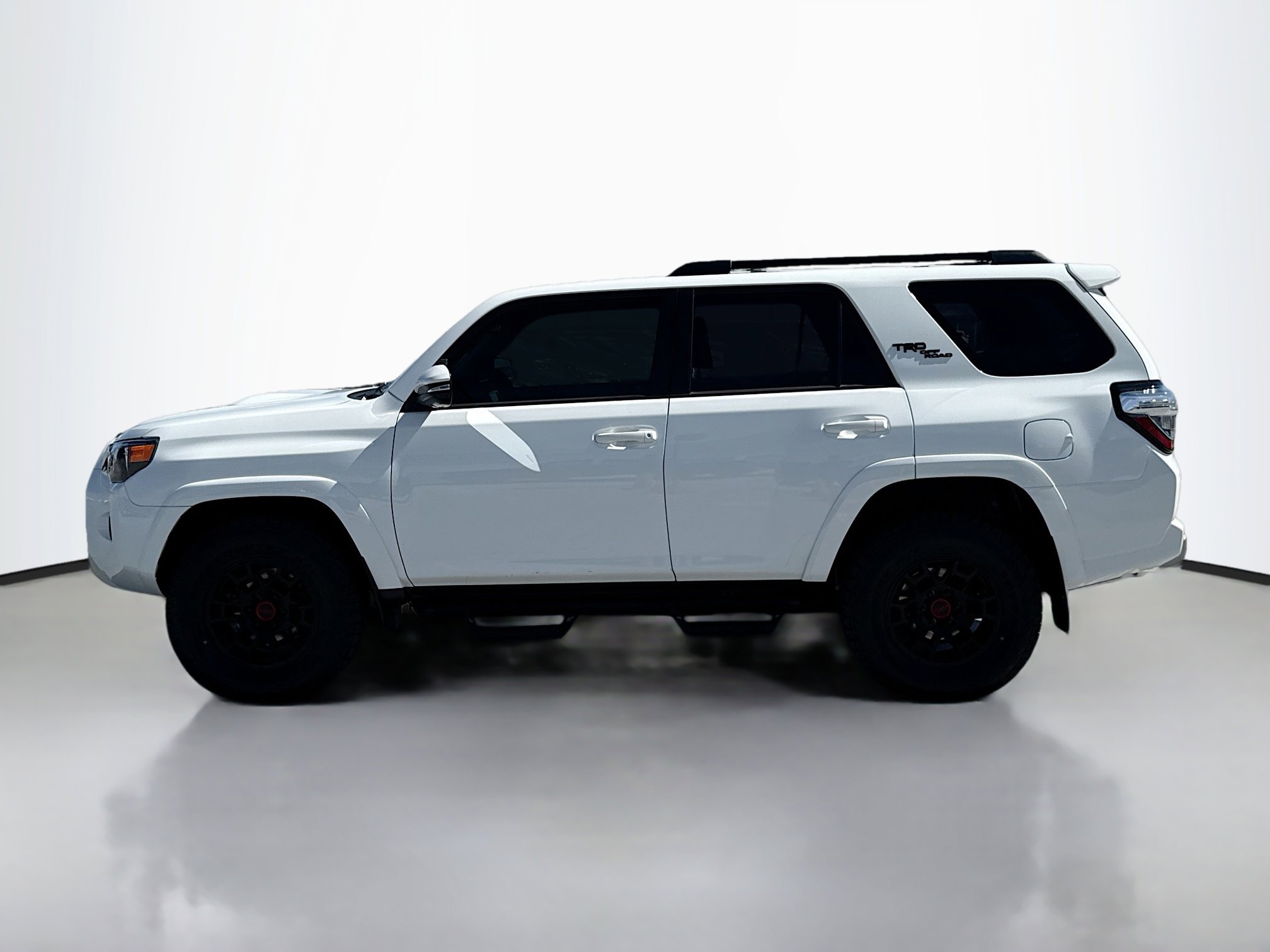 2022 Toyota 4Runner TRD Off-Road Premium photo 3